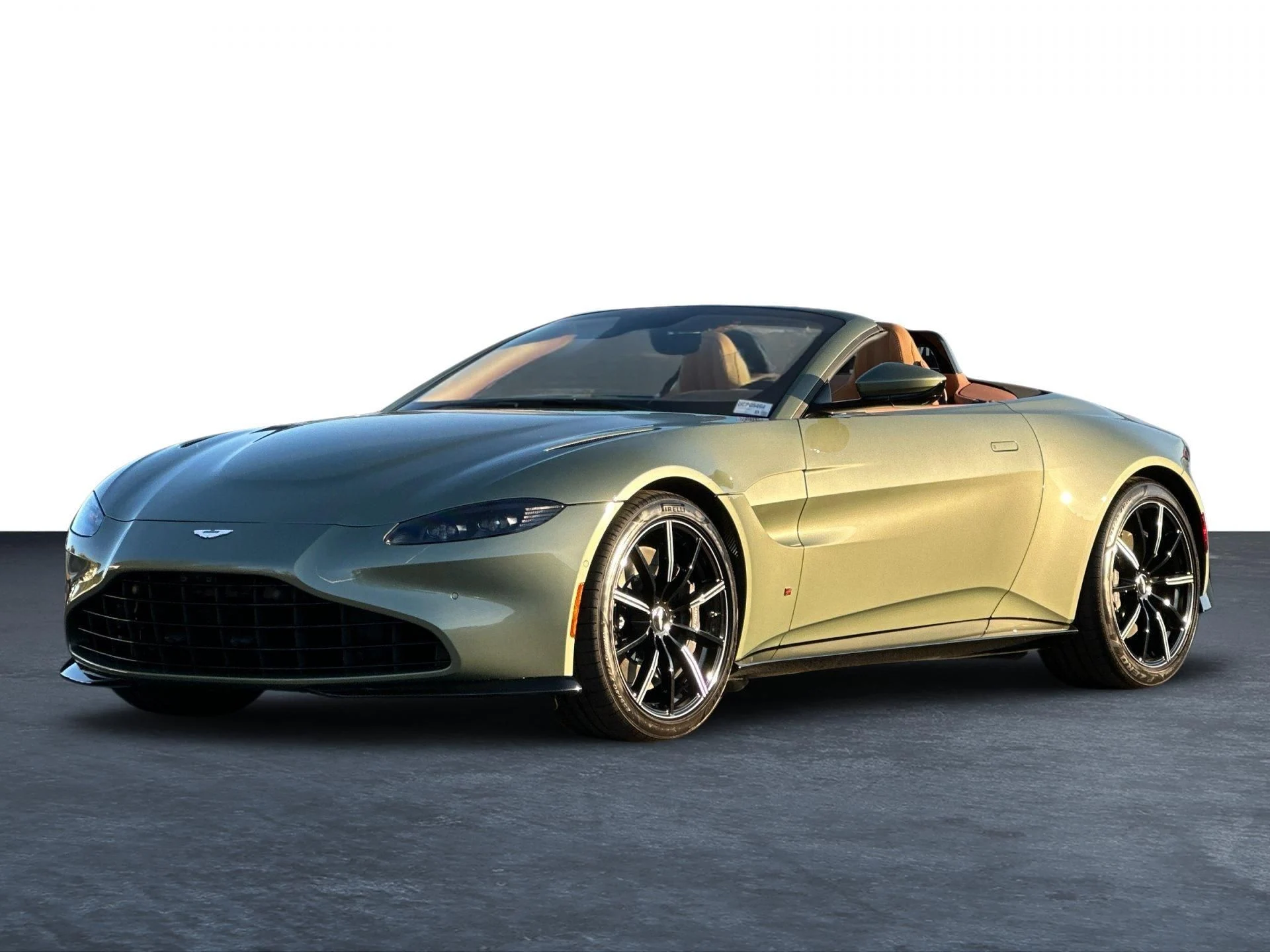 mph024_759570614_Used_2021_Aston_Martin_Vantage_1764949778_3b185fa5e6