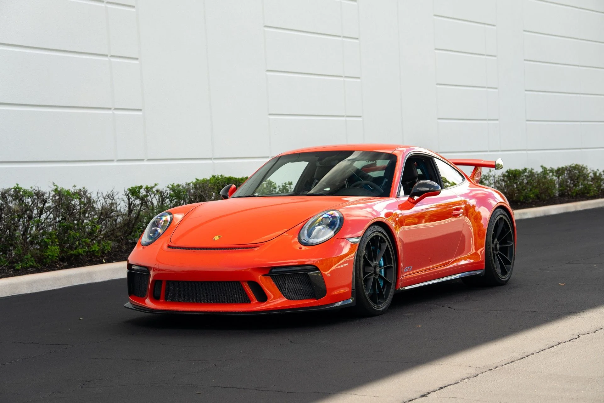 mph024_76411650_Used_2018_Porsche_911_GT_3_1758911261_e6521b78e9