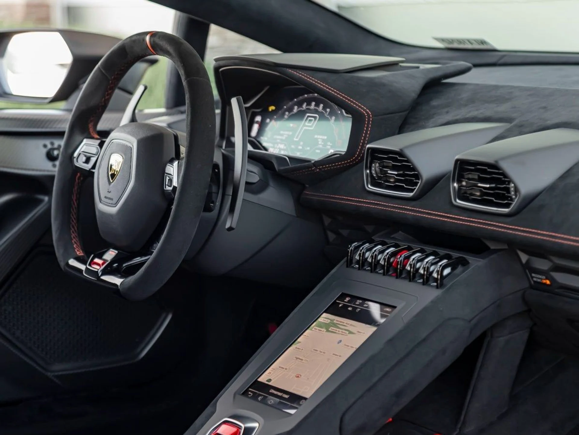 mph024_765703912_25_b979f3f8e9