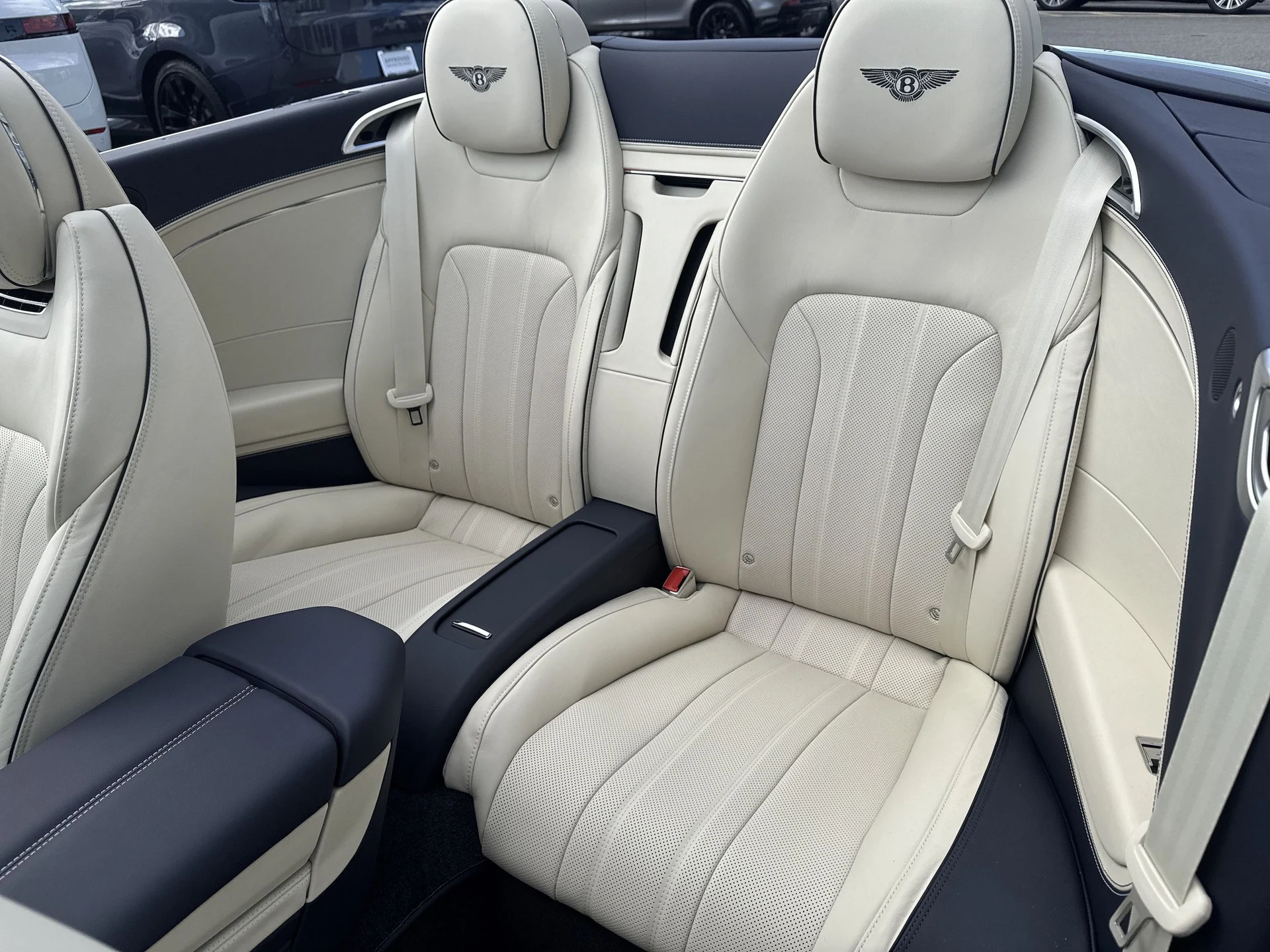 mph024_779943232_dca5c74e4175b325459680360c66e12cx_ac3ed2a7c4