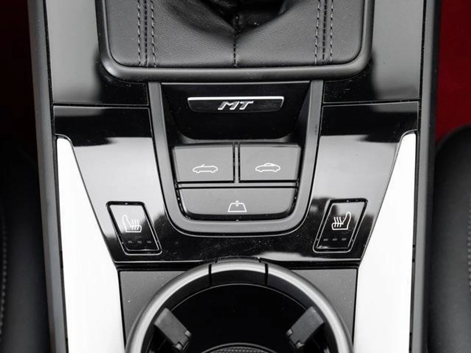 mph024_78115672_f_Vx_Ftp_Wx_Rrwy3_NS_gkpl_H_Ibx_H5_M_9e1e12f477