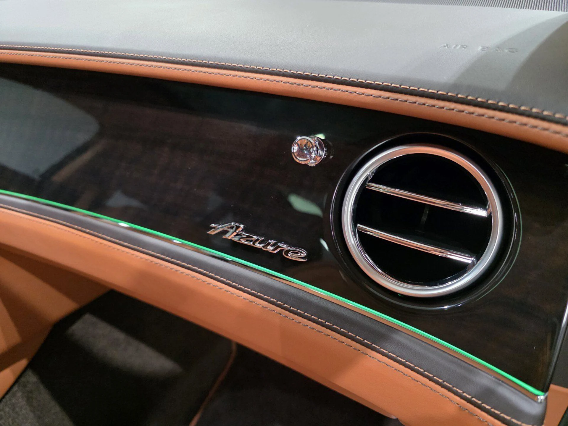 mph024_781366622_adb3b18106de64587aaba3add119b978_e27204c494