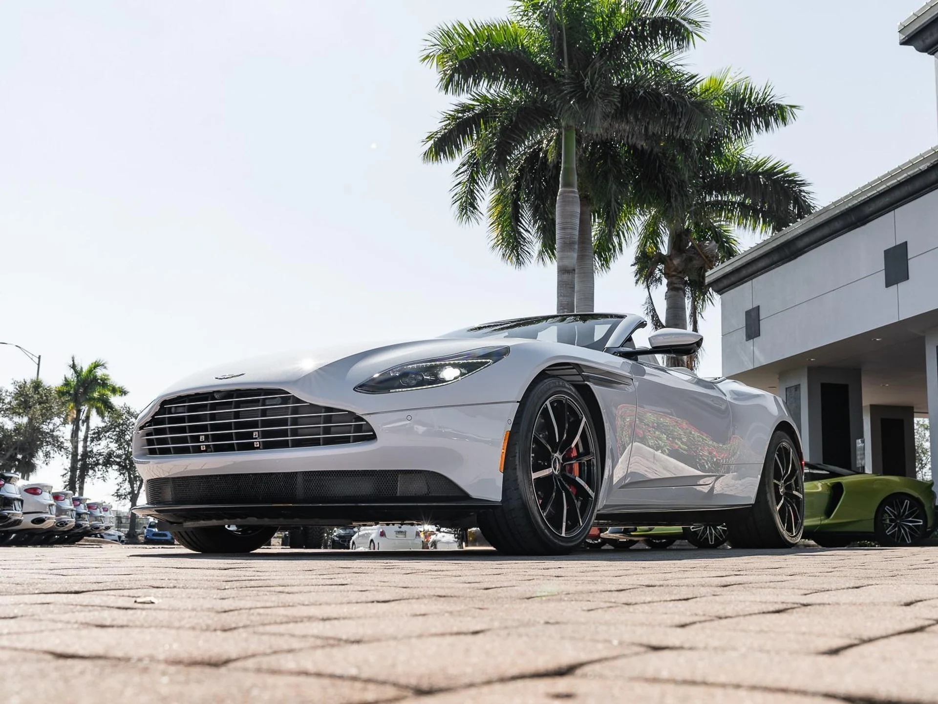 mph024_783477895_Used_2022_Aston_Martin_DB_11_Volante_1767028108_ee2982fd57