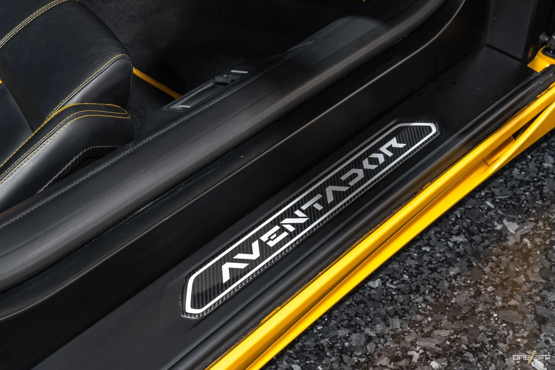 mph024_784485370_Used_2015_Lamborghini_Aventador_LP_700_4_w_a_498_K_MSRP_FULL_Carbon_Exterior_Interior_1708037943_ea09561c6a