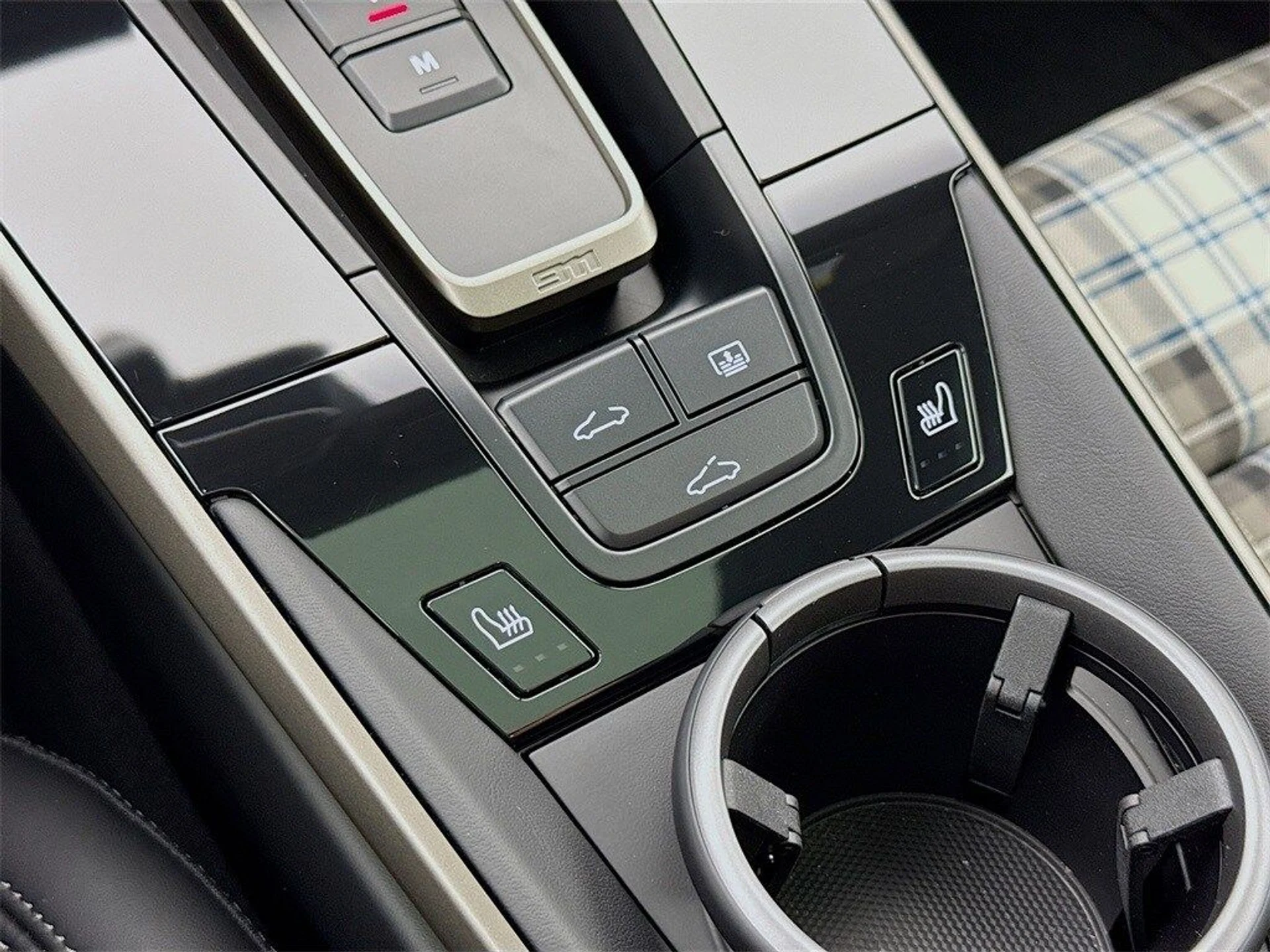 mph024_787382928_3066a36720c728bedc65c2fc84bb92f8x_93ca645097