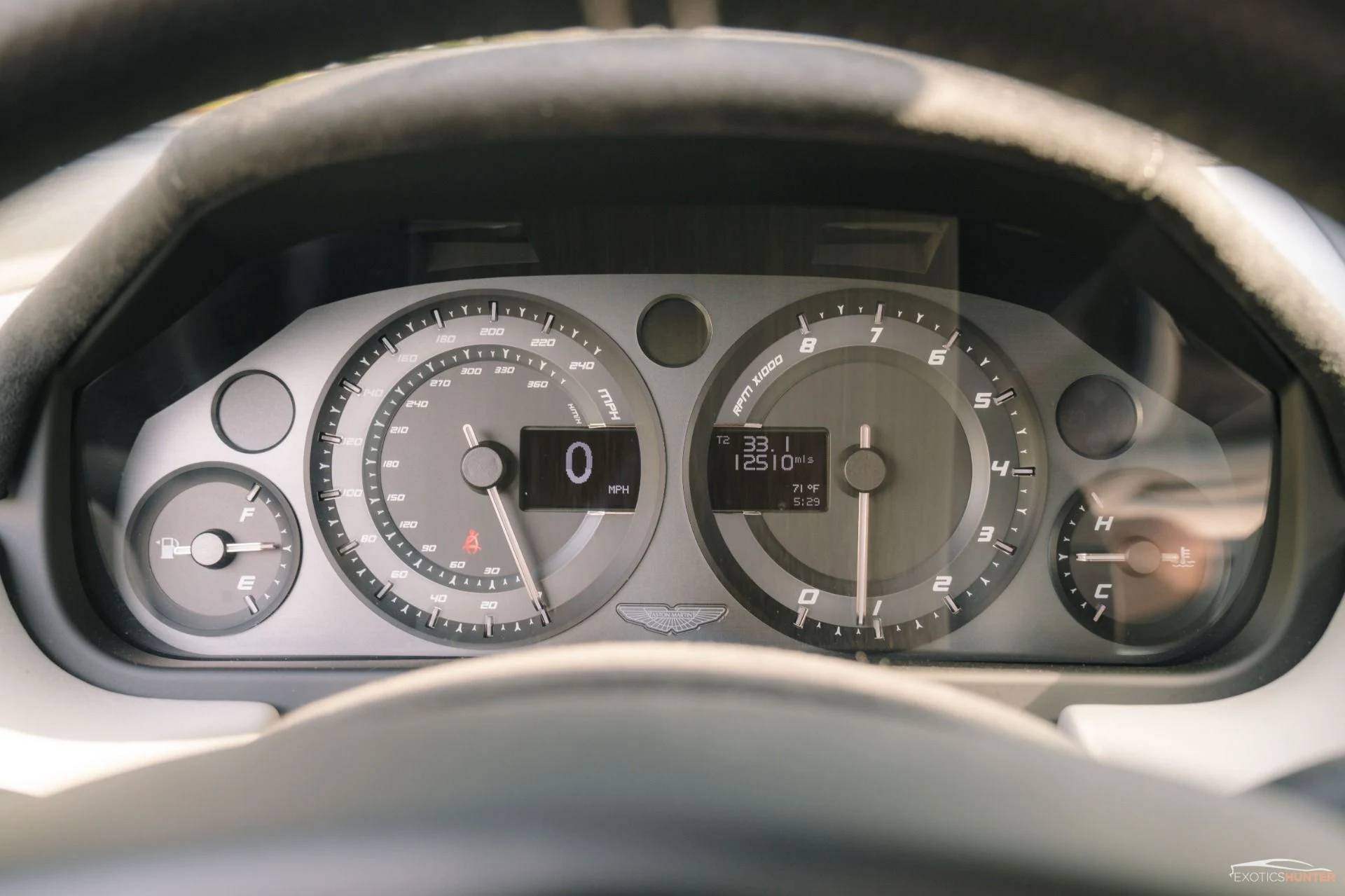 mph024_798810298_Used_2015_Aston_Martin_V8_Vantage_GT_6_Speed_w_Argento_Grey_Interior_1746627937_19033af0b5