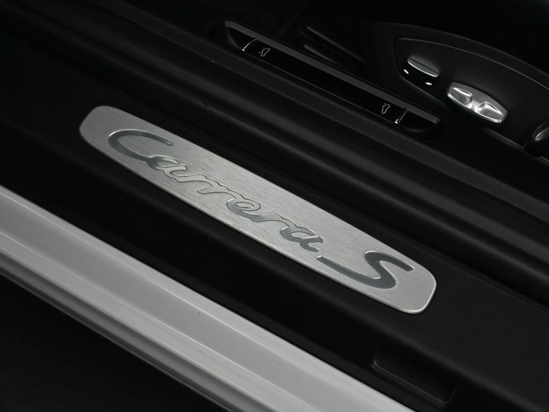 mph024_801911542_ff0b32304b89a3b8de6826f26303a5dcx_77995e8333