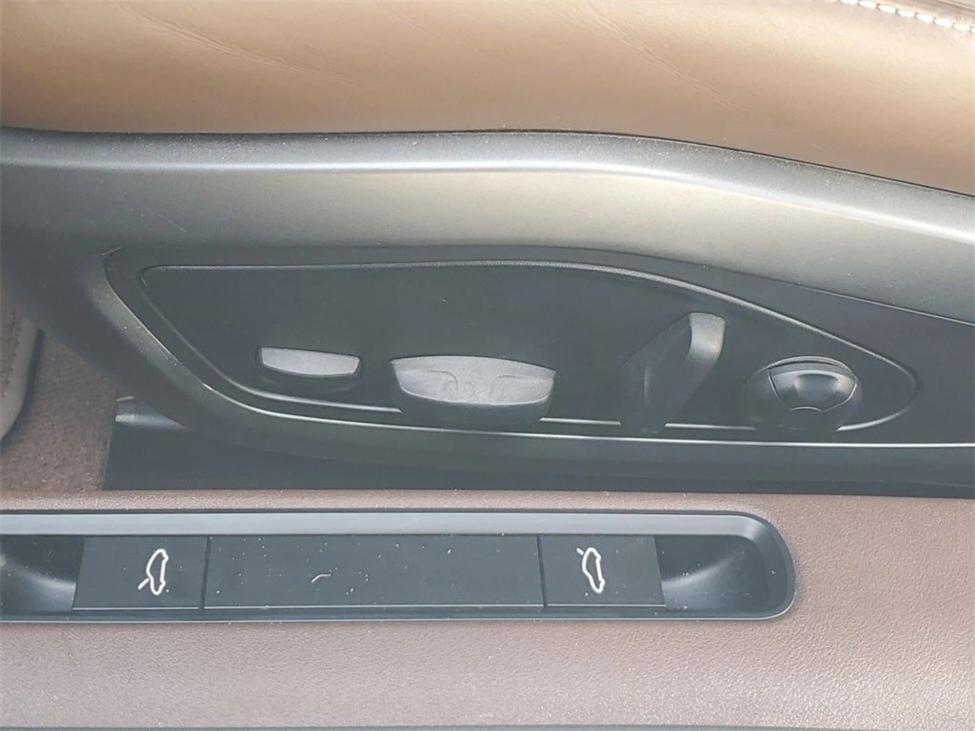 mph024_803283856_25_a36a5715a0