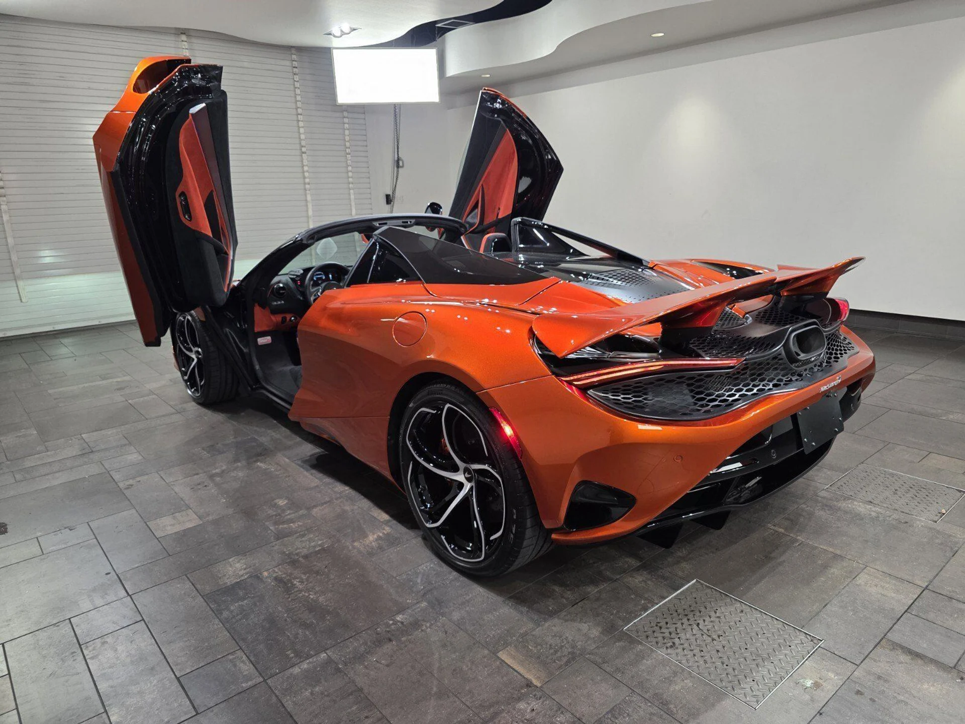 mph024_804754933_c360cd141e9b0447338e16d97b32d48f_832fe91dbb