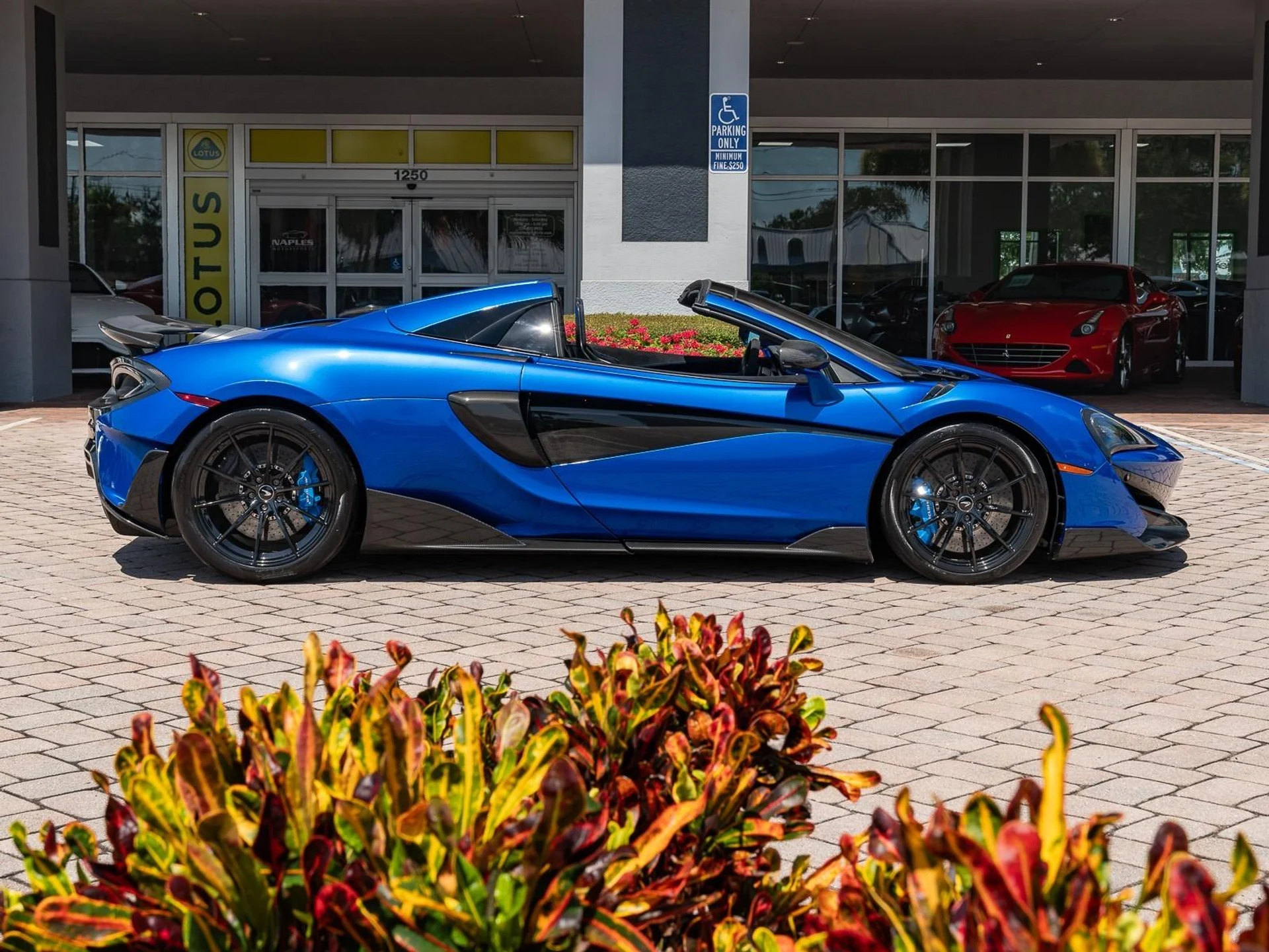 mph024_814880920_Used_2020_Mc_Laren_600_LT_1754582726_ca1ae4c67e