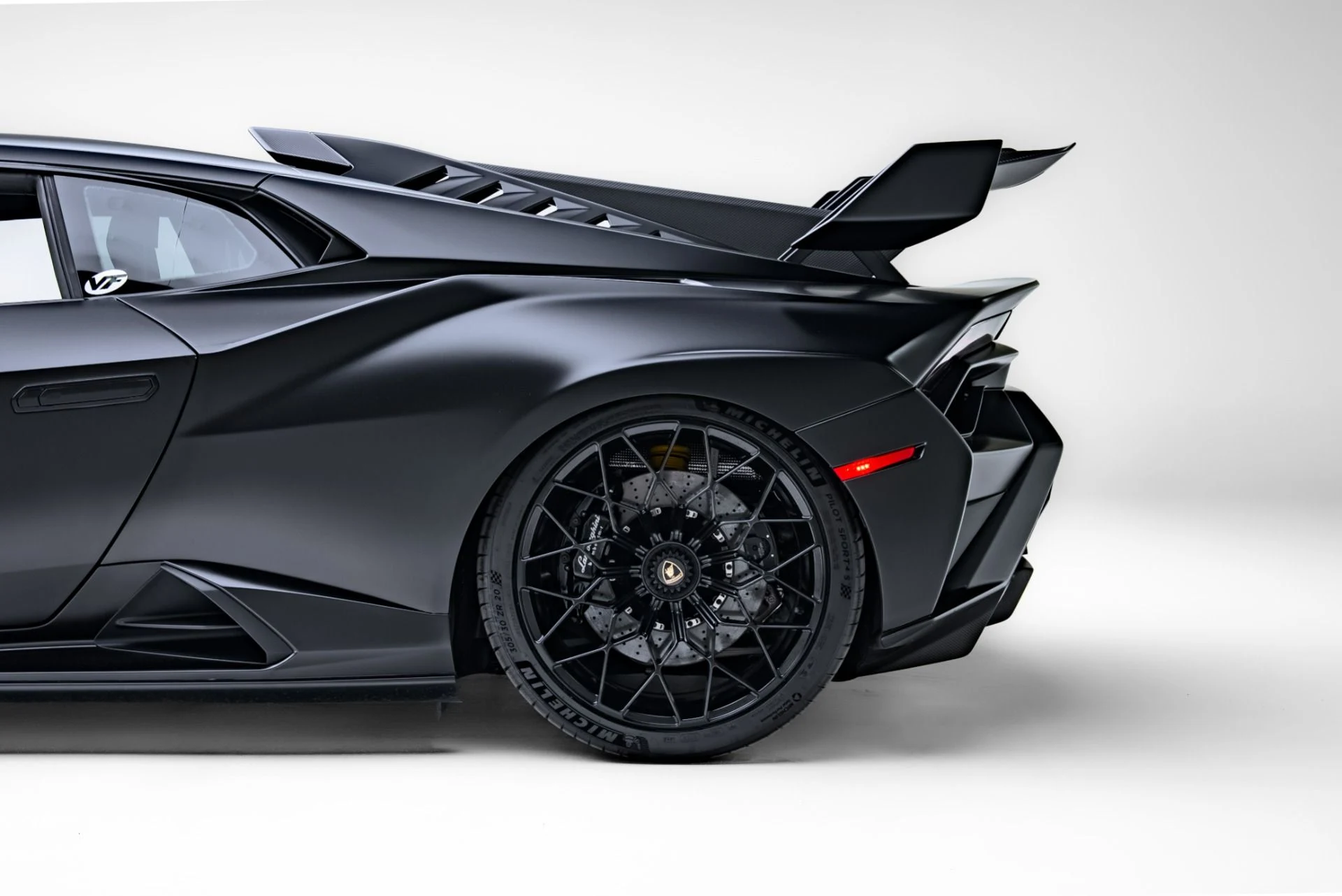 mph024_815333952_Used_2022_Lamborghini_Huracan_STO_1771969691_05c360a83c