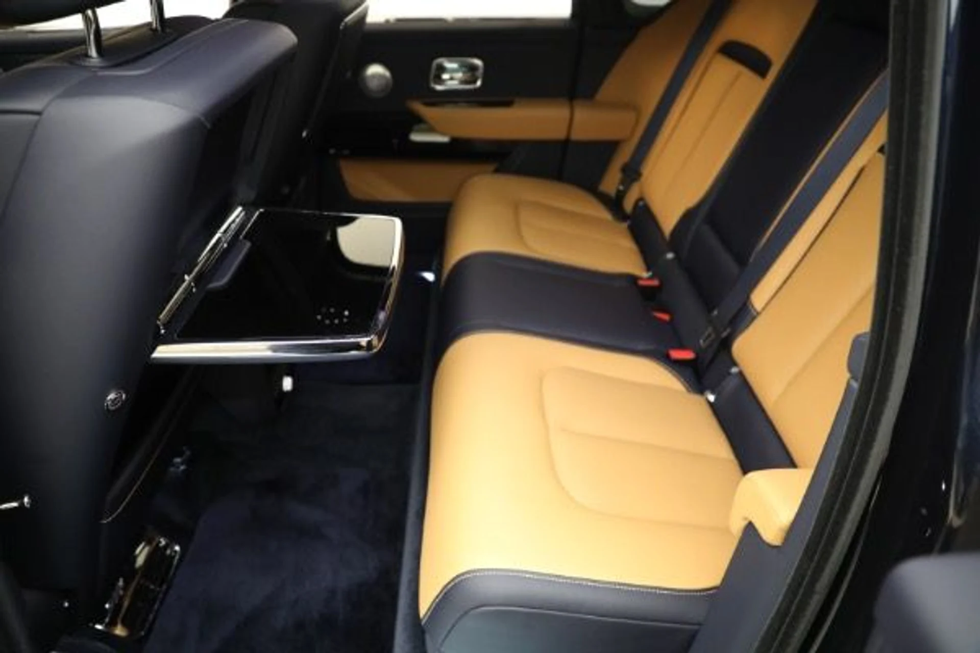 mph024_817972949_Used_2026_Rolls_Royce_Cullinan_004f282941