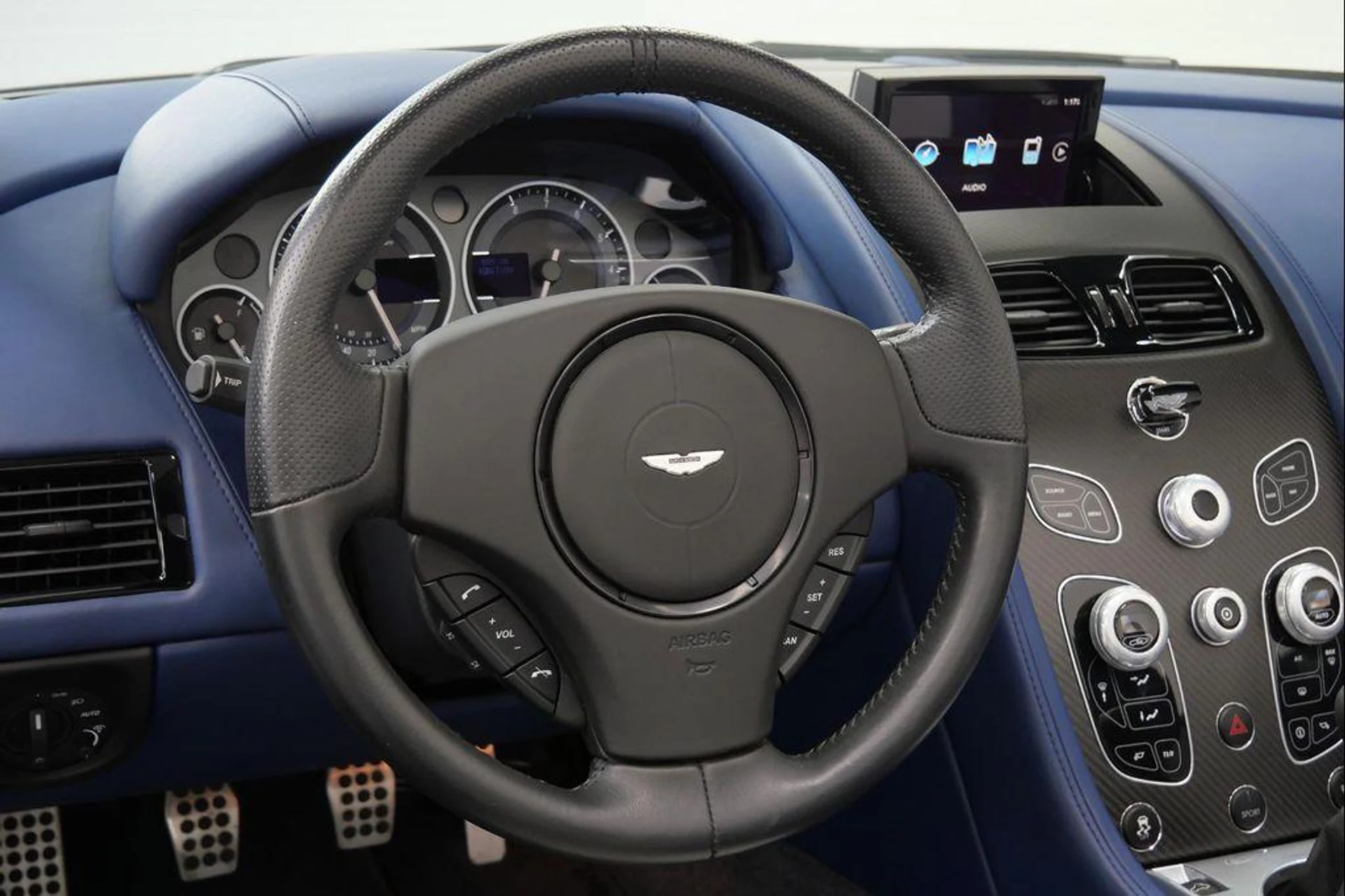 mph024_821513852_Ruscfq_He_Gzrt_W96zlna_XBS_Bl_HH_8_d2b77efd44