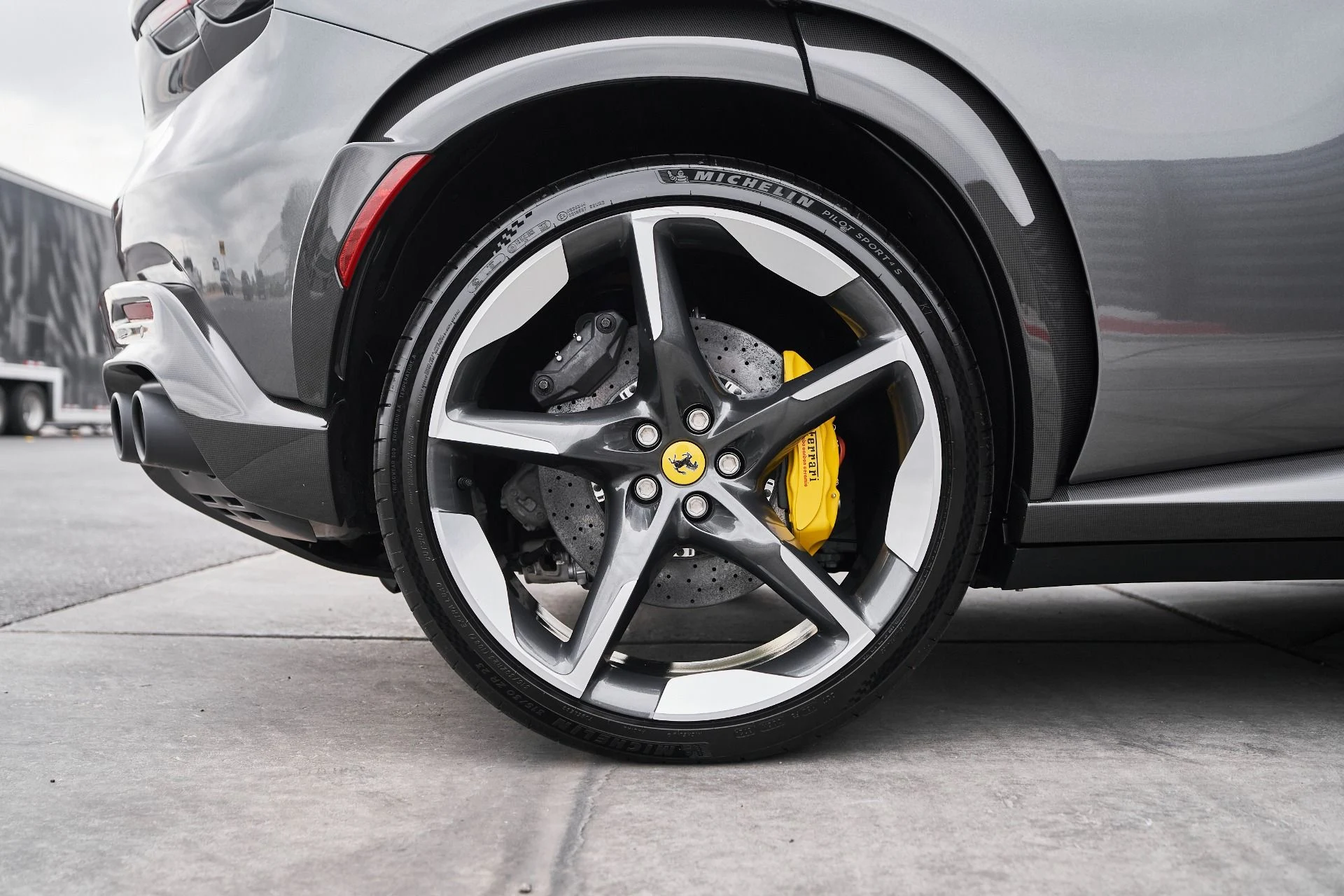 mph024_822969374_Used_2025_Ferrari_Purosangue_1762993306_f0b22273c1