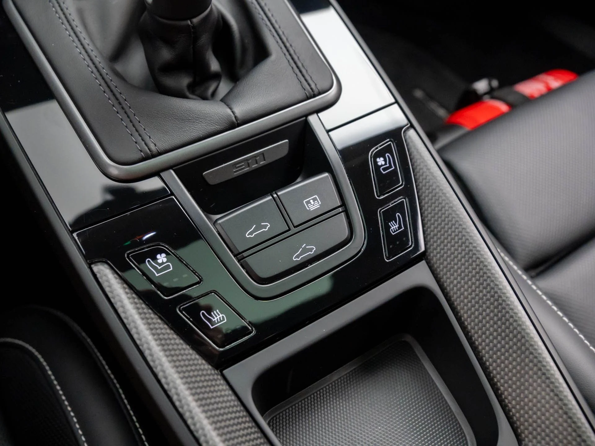 mph024_826053699_3dcabc2d5ad17414b0d9f41c5ed20531x_f0bf864fc9