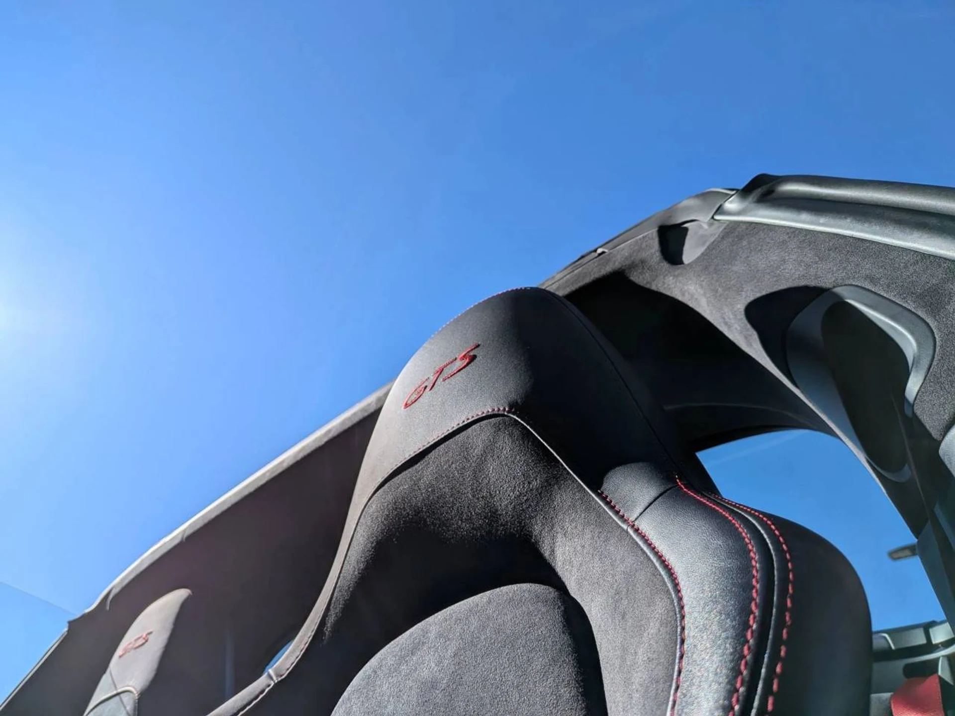 mph024_826138607_d4f1adbe9a534f07abd170a4f18786c8_fdbe65a546