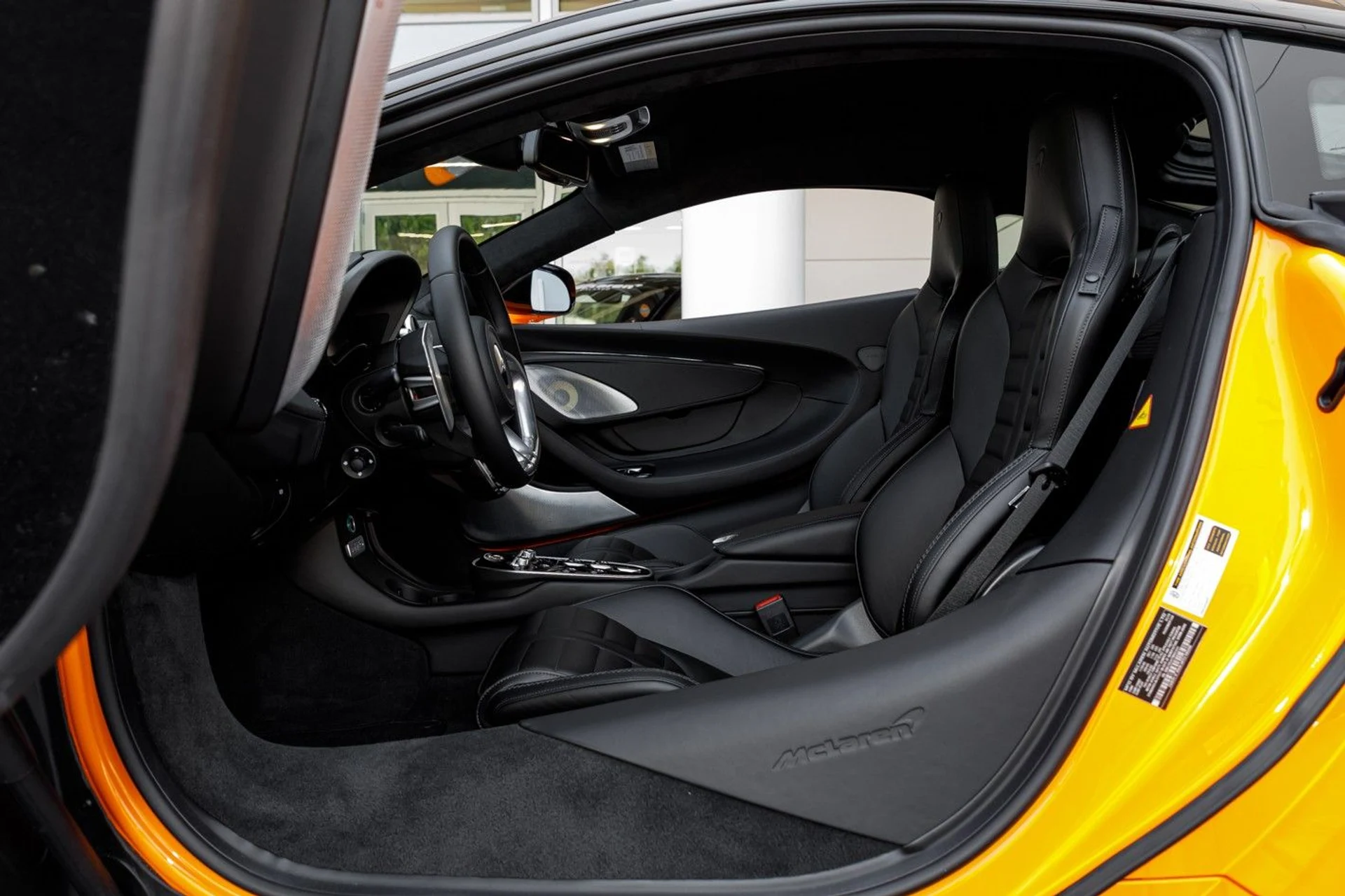 mph024_826919019_671_p25_l_eb4648571f