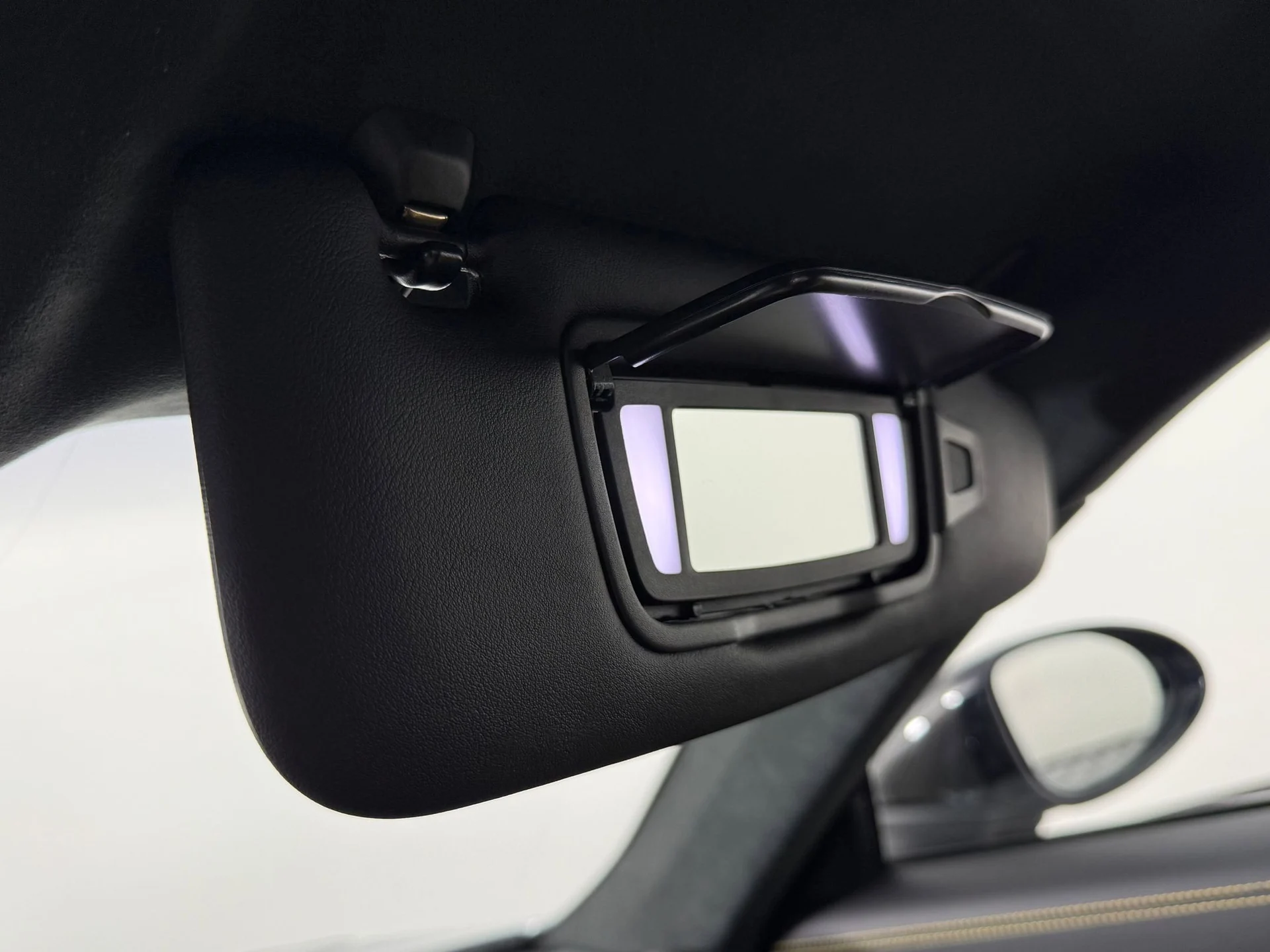 mph024_827292076_f984b40017864ab74794a5acef5de952x_acdbfdf25a