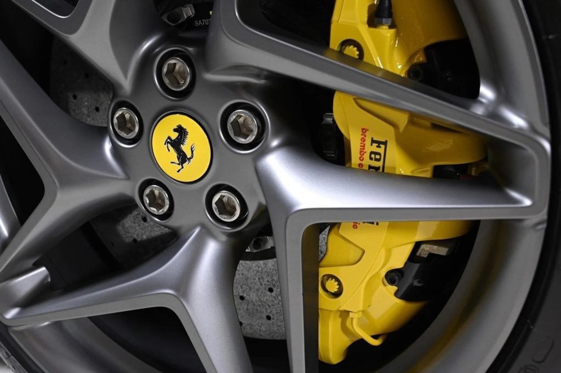 mph024_828635588_fea526cd9c904a57a4a43165a7c37437_c1e6548174