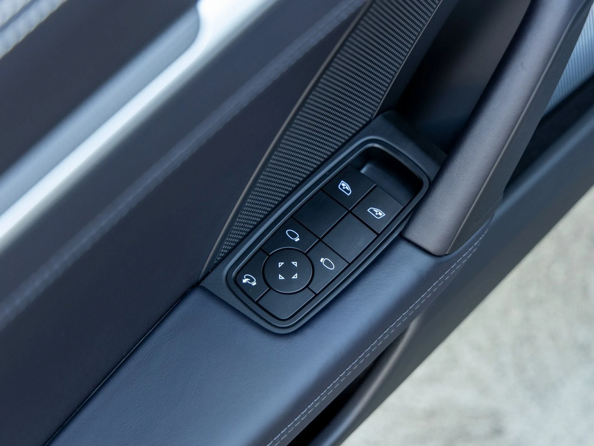 mph024_831258290_25_0c50b179c5