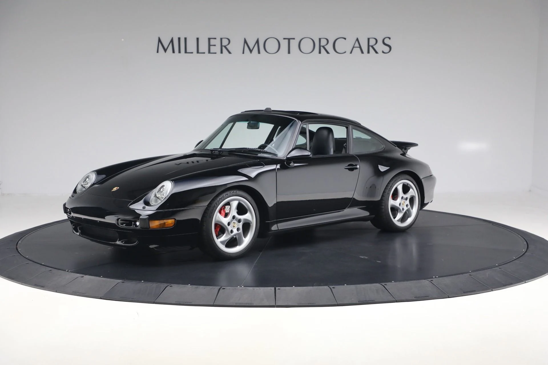 mph024_835693872_Used_1997_Porsche_911_Carrera_1764856423_bfff5a18c4
