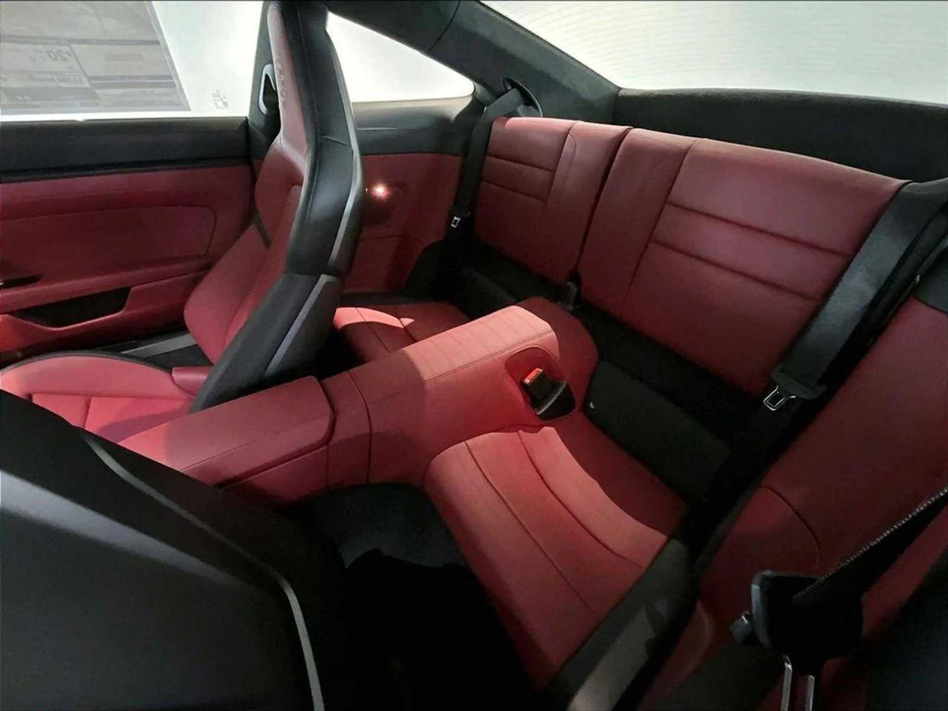 mph024_844517232_hag3_U7_Sam_Xzv_R_Sp_Kx_Nv_GZ_Us_Ud_H0_057394d3ba