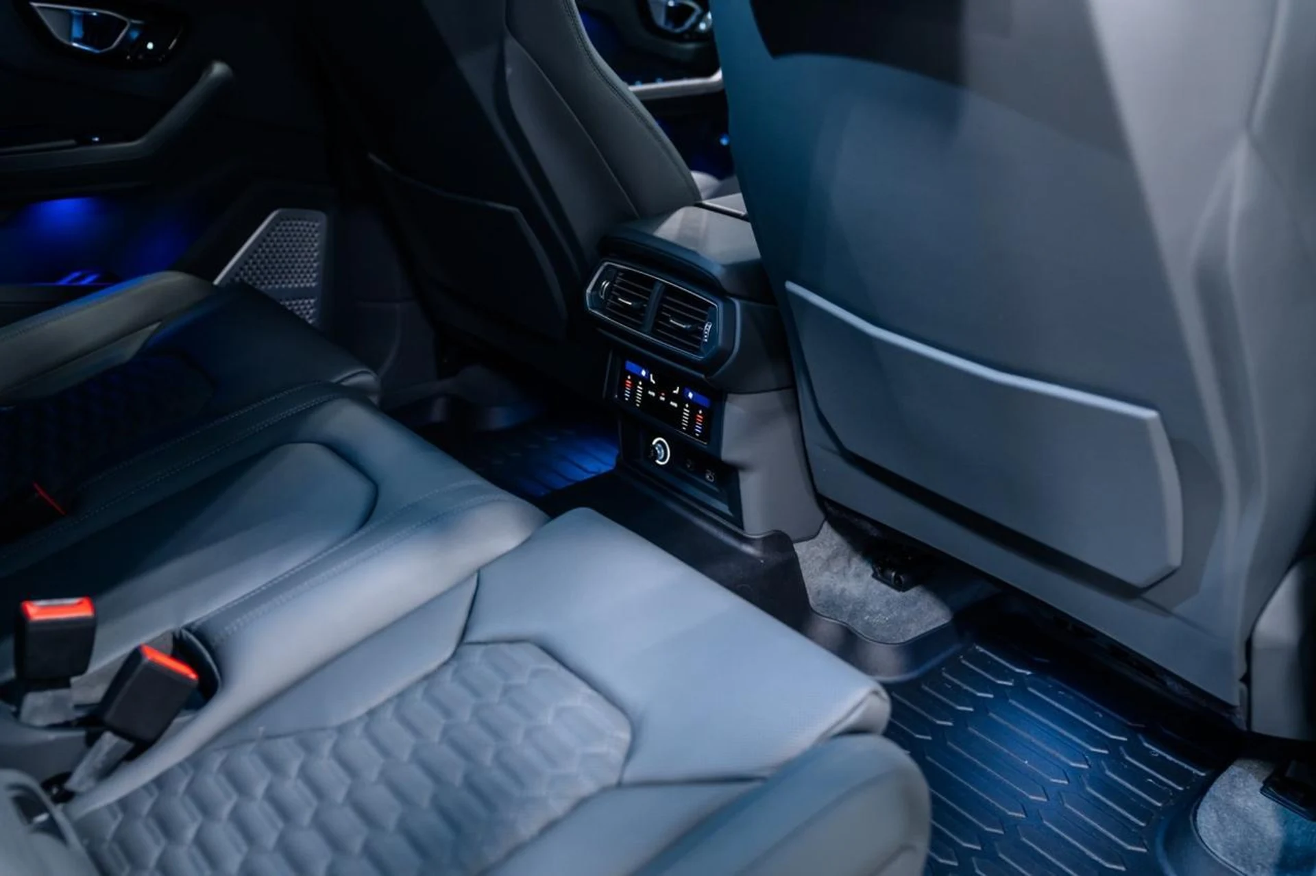 mph024_84559249_d786e6d178e6dede1ab72fb11233d2b8_59ba364ac6