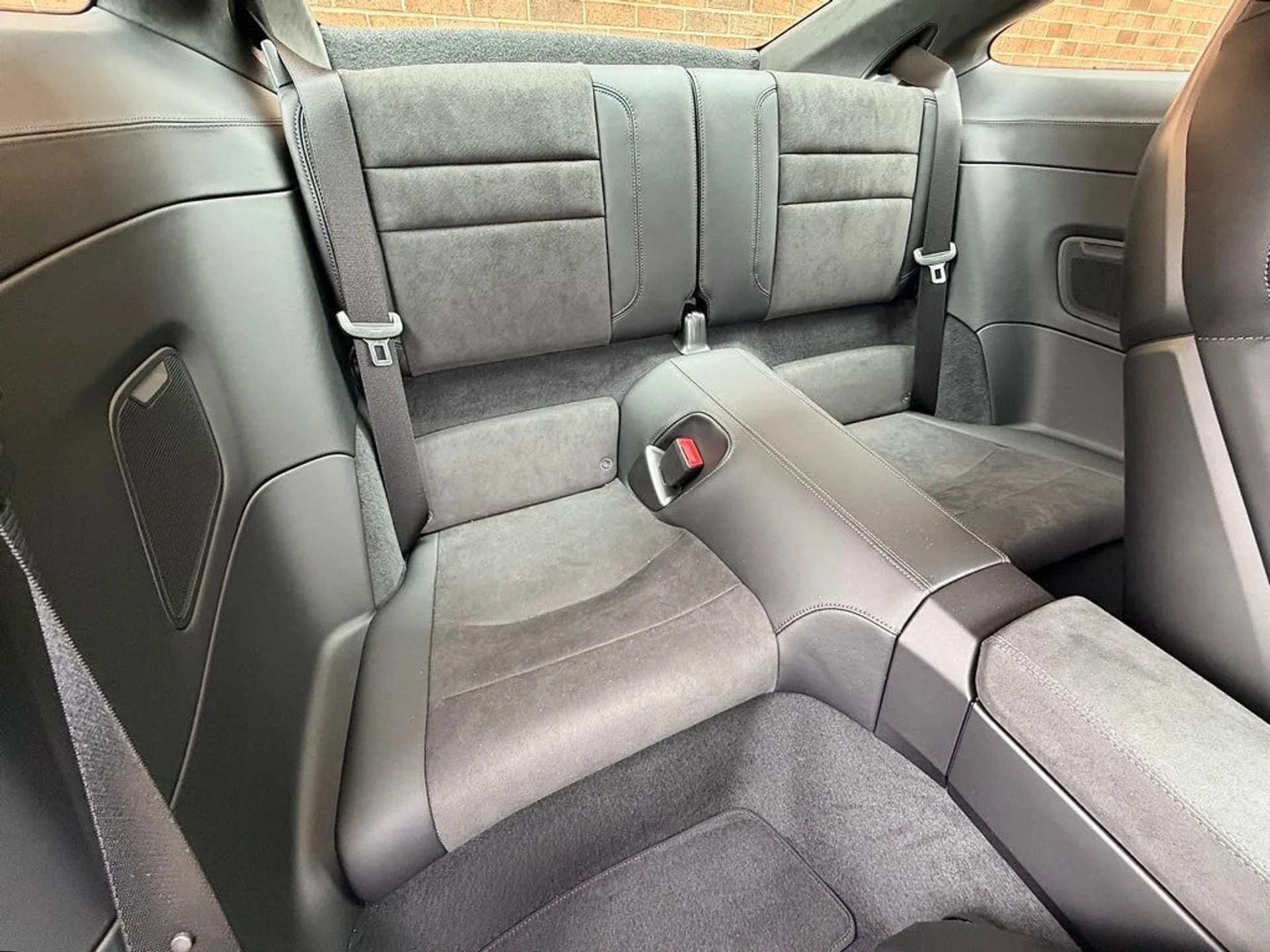 mph024_845960434_928aa639bddff630d85c86ae512a735fx_28a22101ab