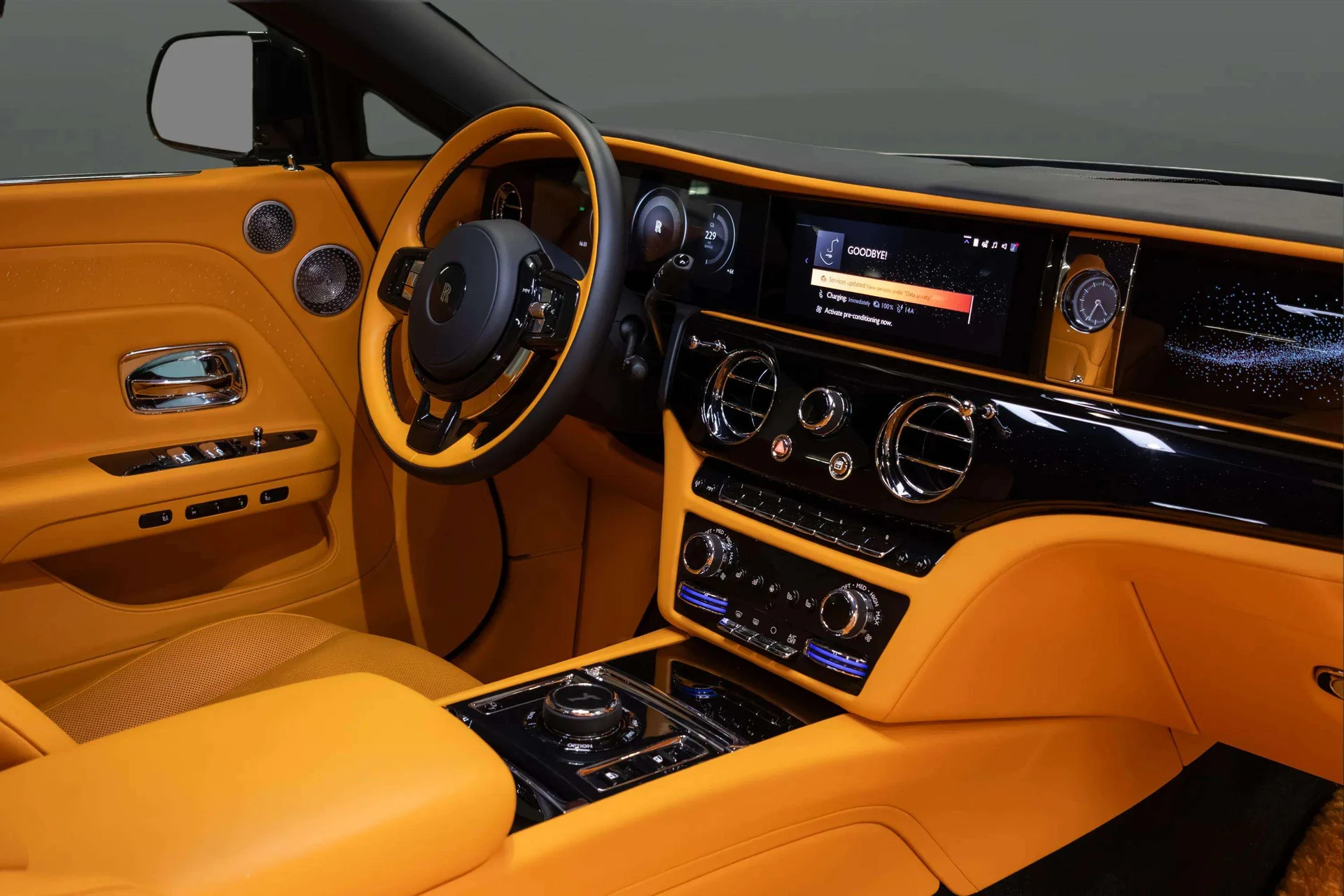 mph024_850413962_b81e1374_f98c_4a8c_902c_d7f59fc49933_202420_Rolls_Royce20_Spectre2028_SCATK_2_C04_RU_22313629_25_9fbb1acbf3