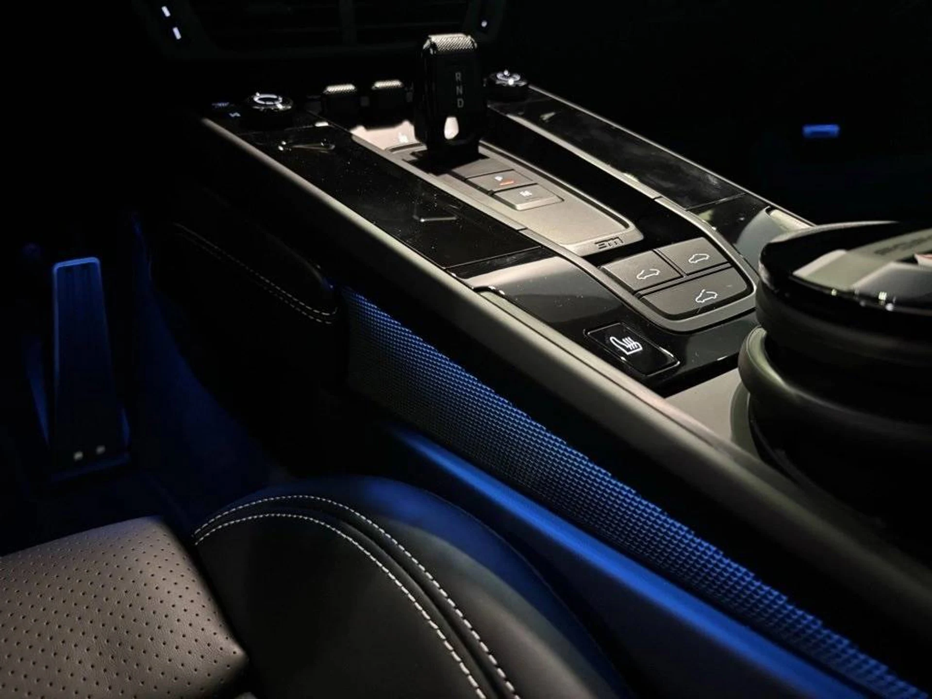 mph024_851529741_32d087fae19bcd6088cfdecc23cae541x_9639c64241