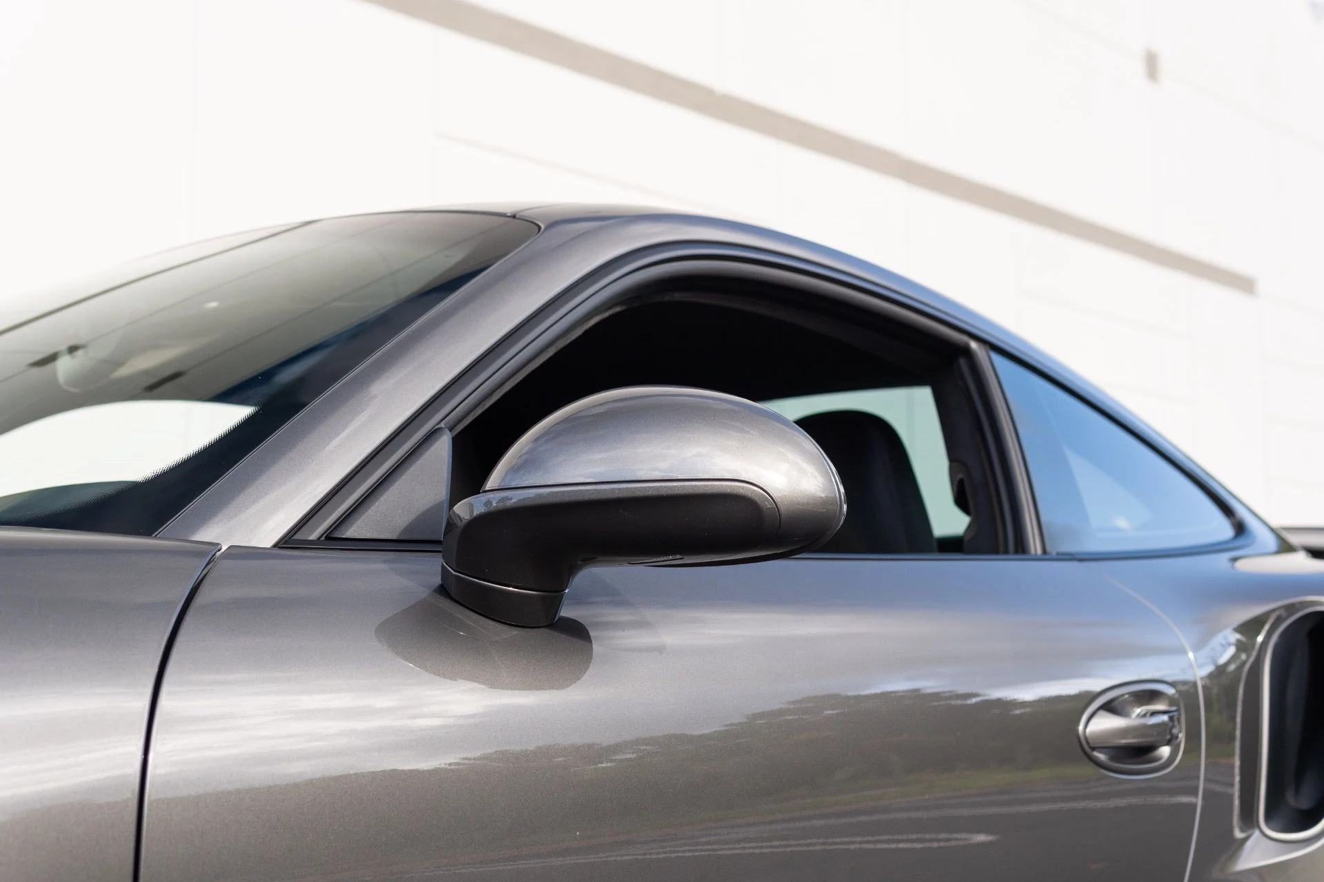 mph024_851769197_Used_2014_Porsche_911_Turbo_S_1777344663_2caa13f1c2