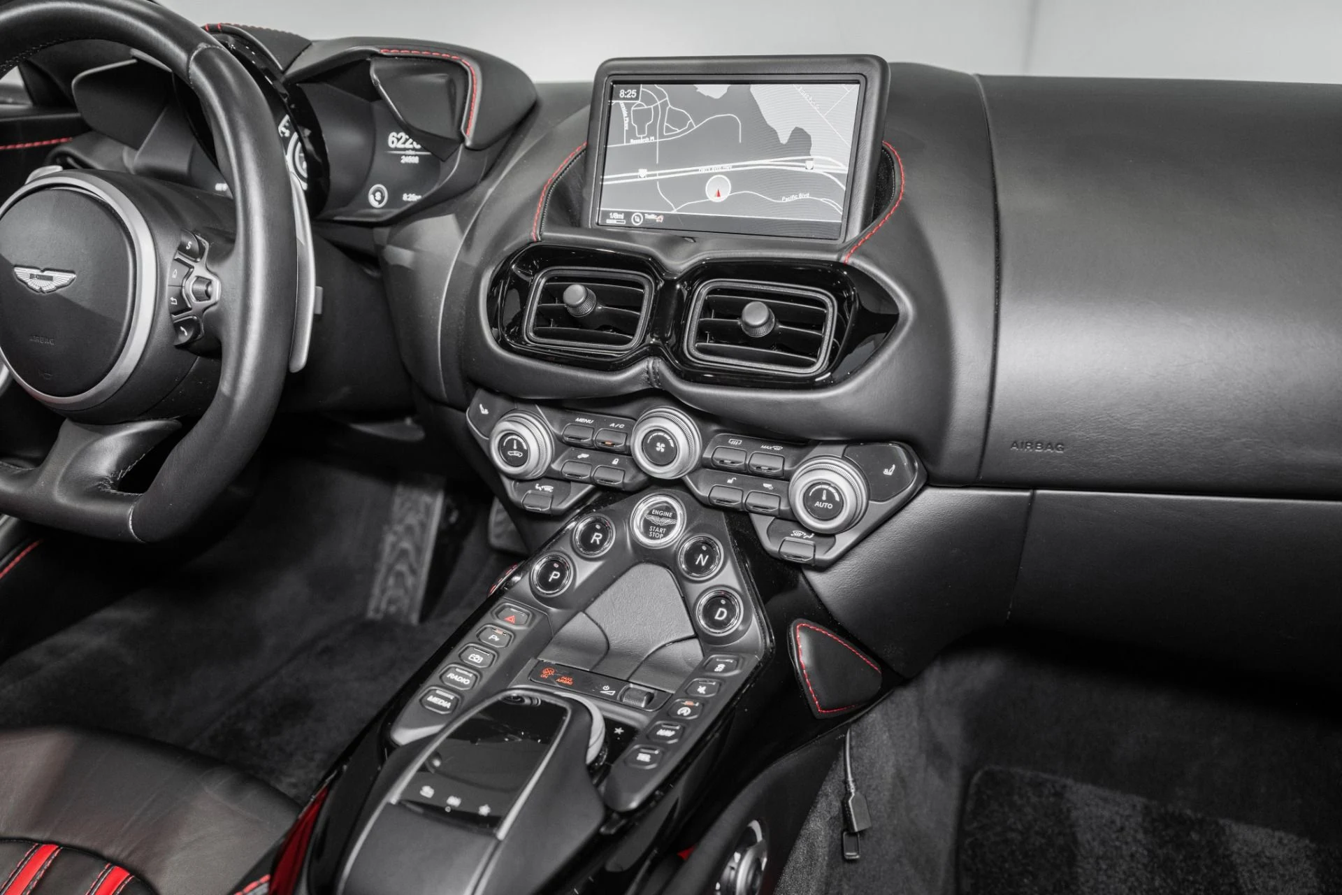 mph024_852449003_Used_2019_Aston_Martin_Vantage_1779799907_6d07a415a3