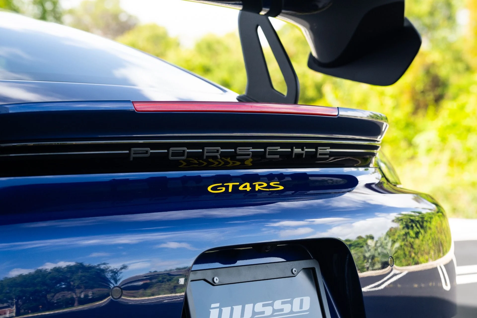 mph024_853086005_Used_2024_Porsche_718_Cayman_GT_4_RS_1775021157_3c4d73cdcb