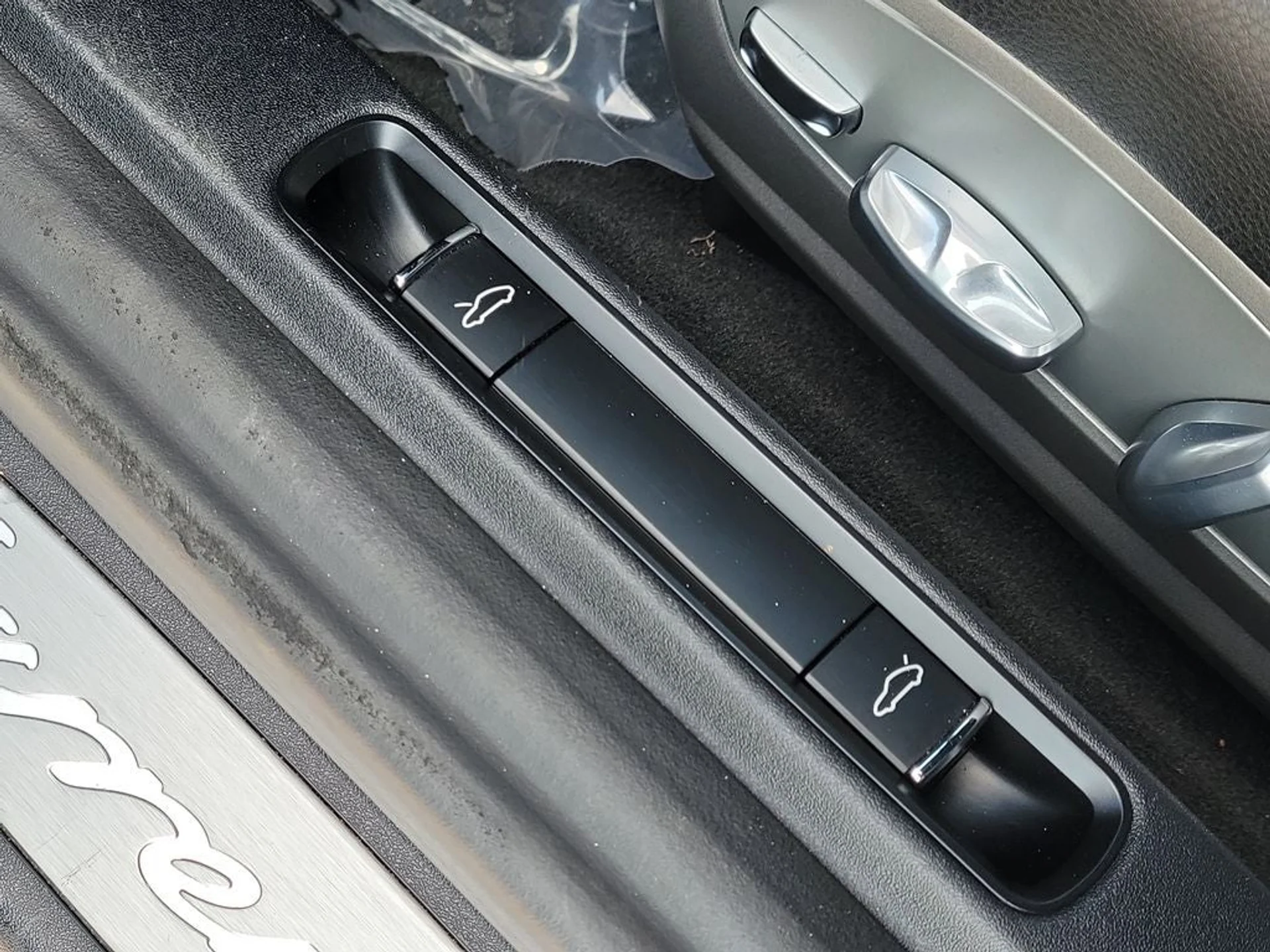 mph024_854117705_25_96edc19d41