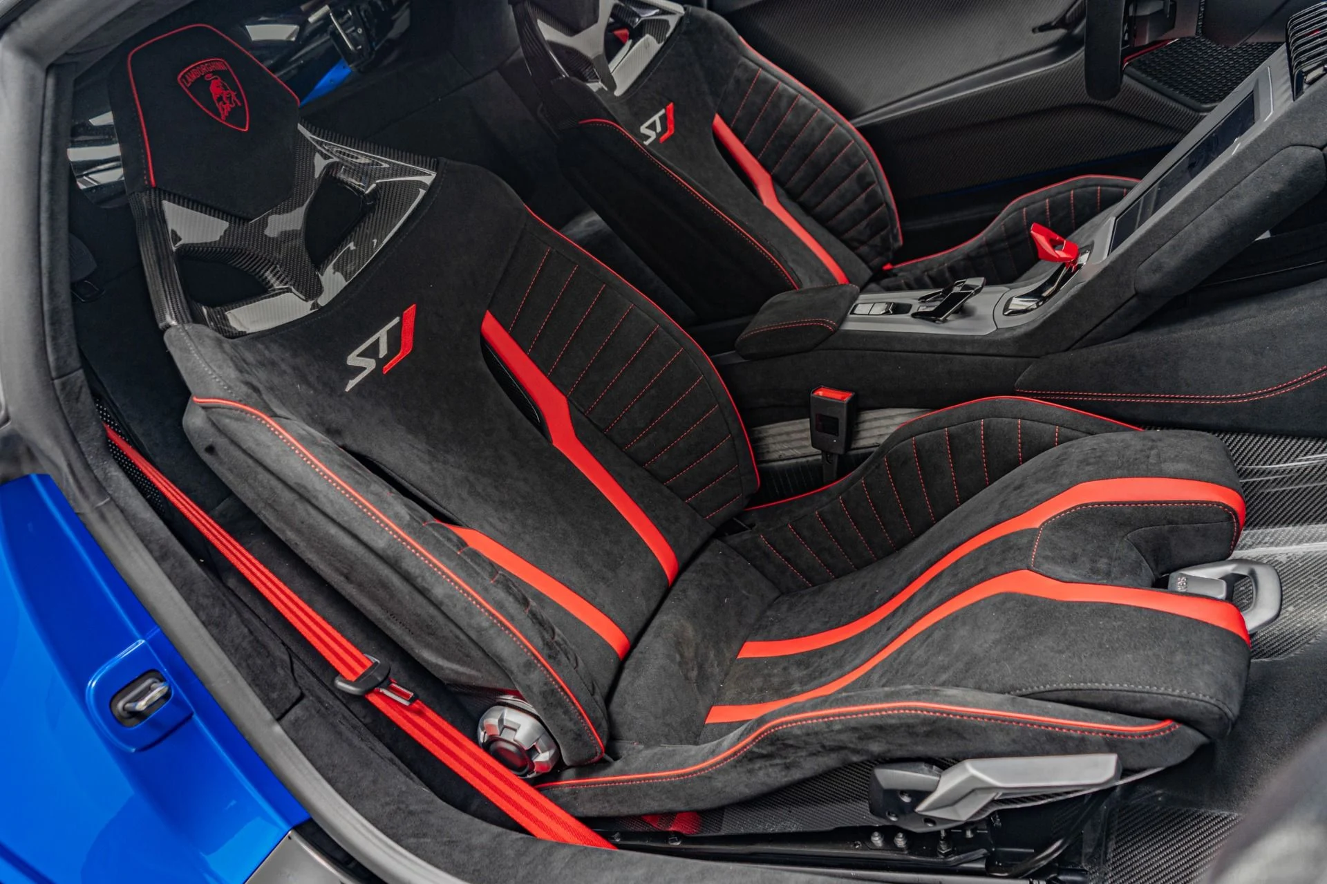 mph024_854616471_Used_2024_Lamborghini_Huracan_STJ_1757002928_2feb6483ba