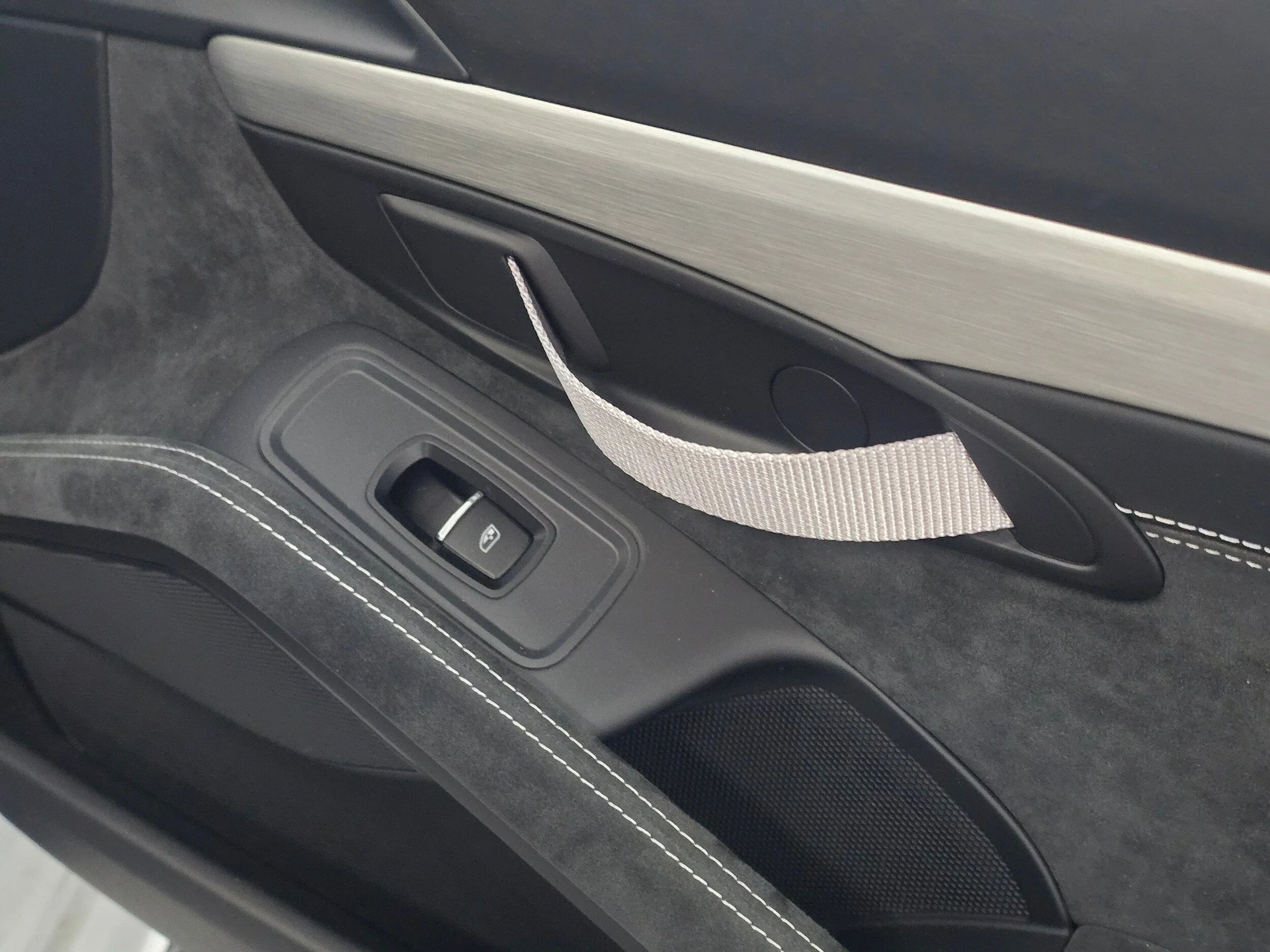 mph024_856359277_45fa2d2b5026b338d19eb04bec364626x_8e6a7d06d1