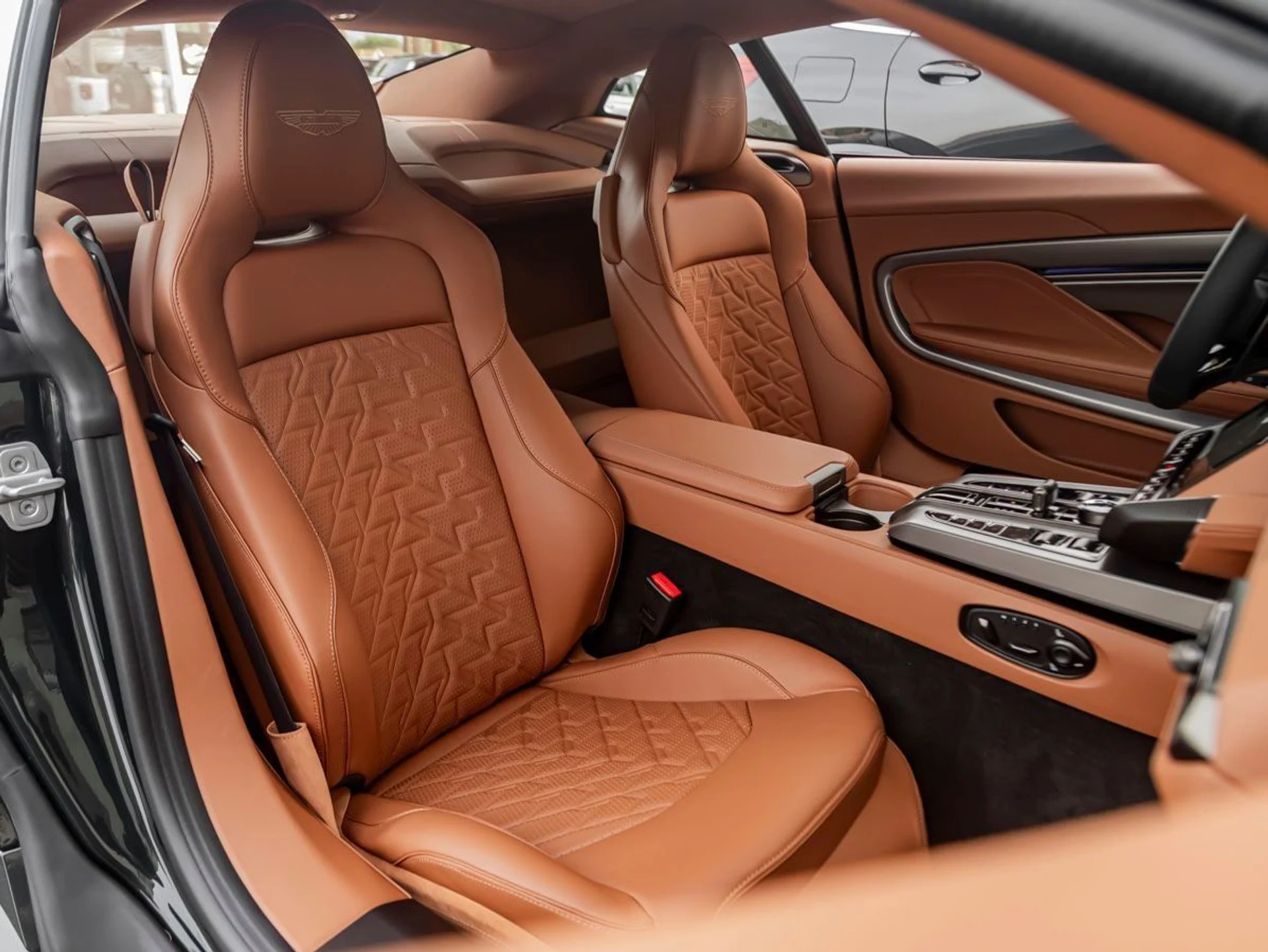 mph024_857988299_25_60e9a60b3a