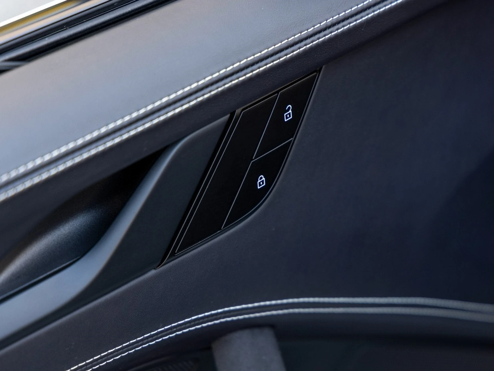 mph024_86063835_25_673b1ffb35