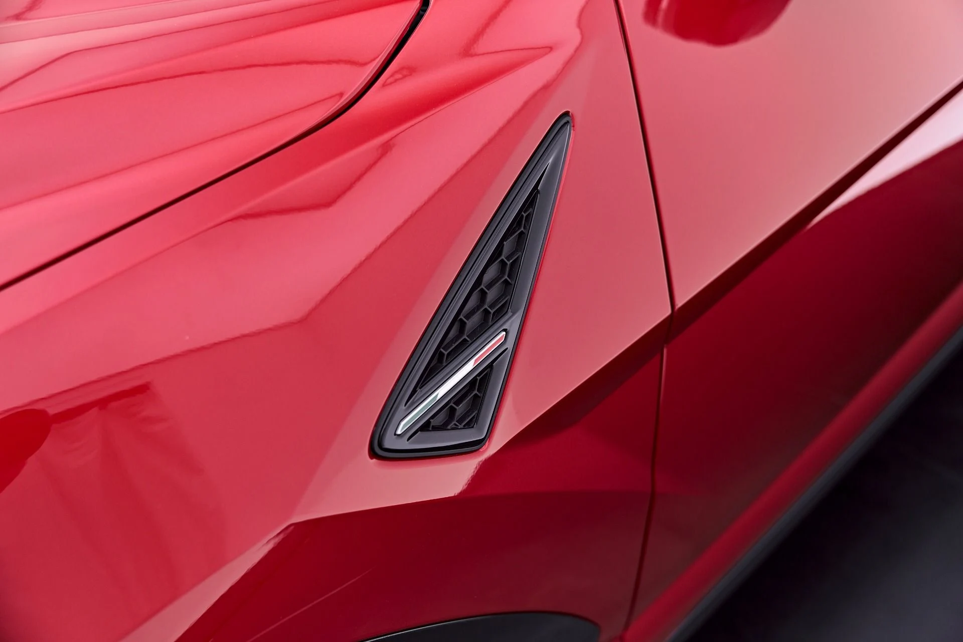 mph024_872849334_Used_2023_Lamborghini_Urus_S_1781910489_a0fbc93aef