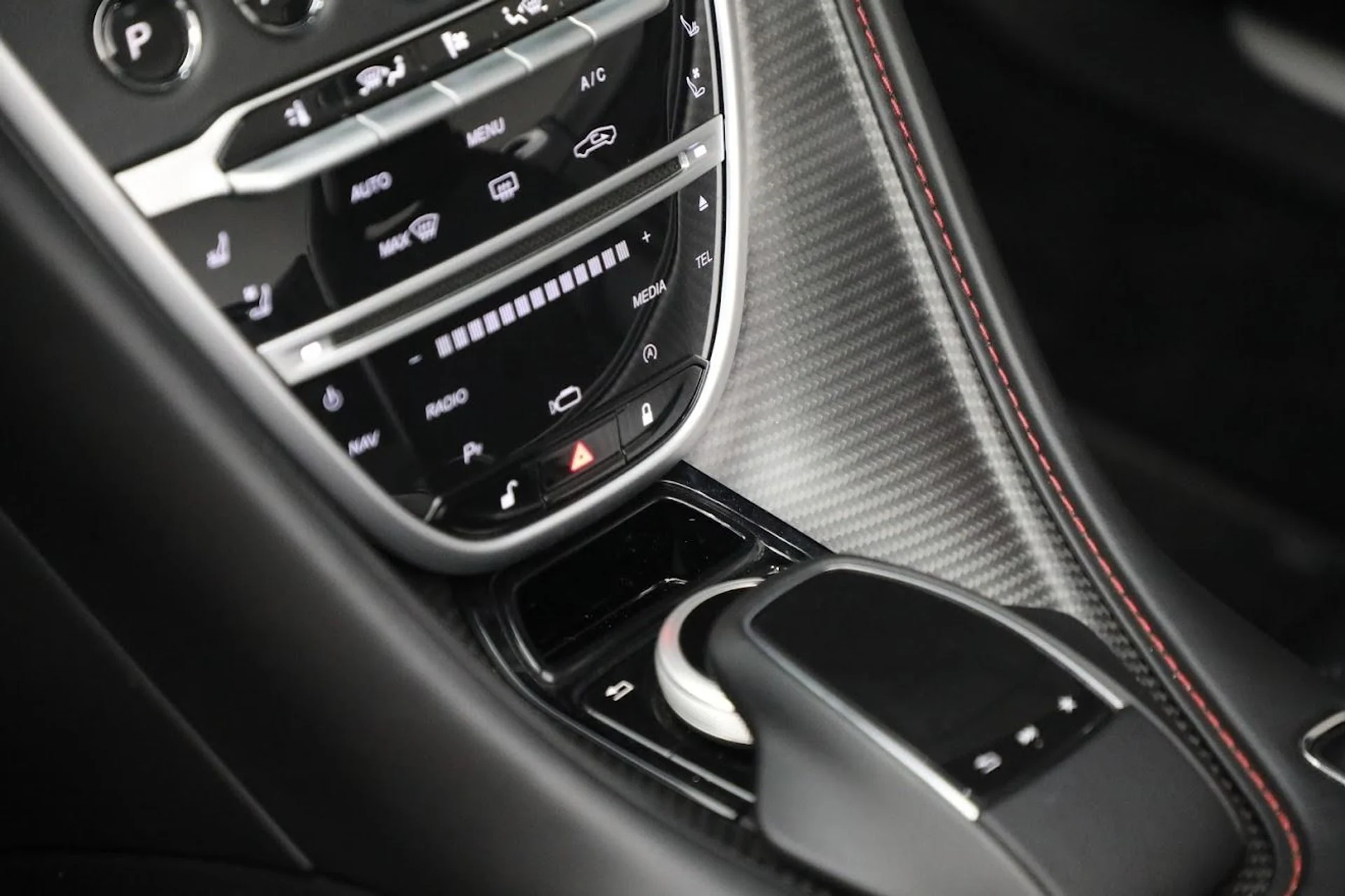 mph024_880228190_Used_2020_Aston_Martin_DB_11_Volante_Convertible_1682724491_3768f59113