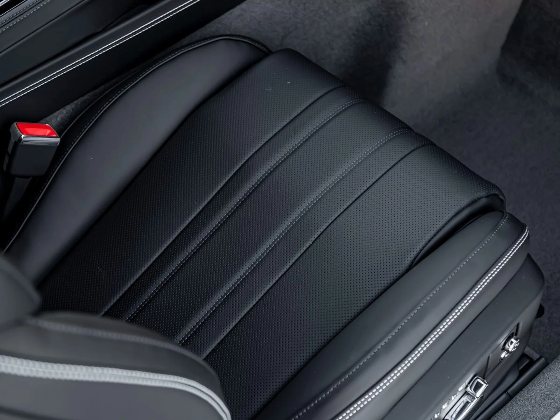 mph024_882137405_25_b2f2c3a82f