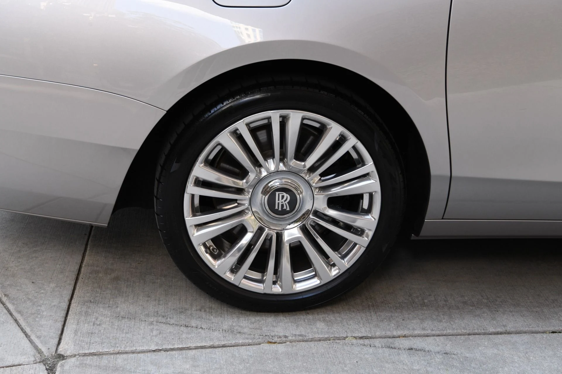 mph024_883024350_9517_p26_l_3372f3dee6