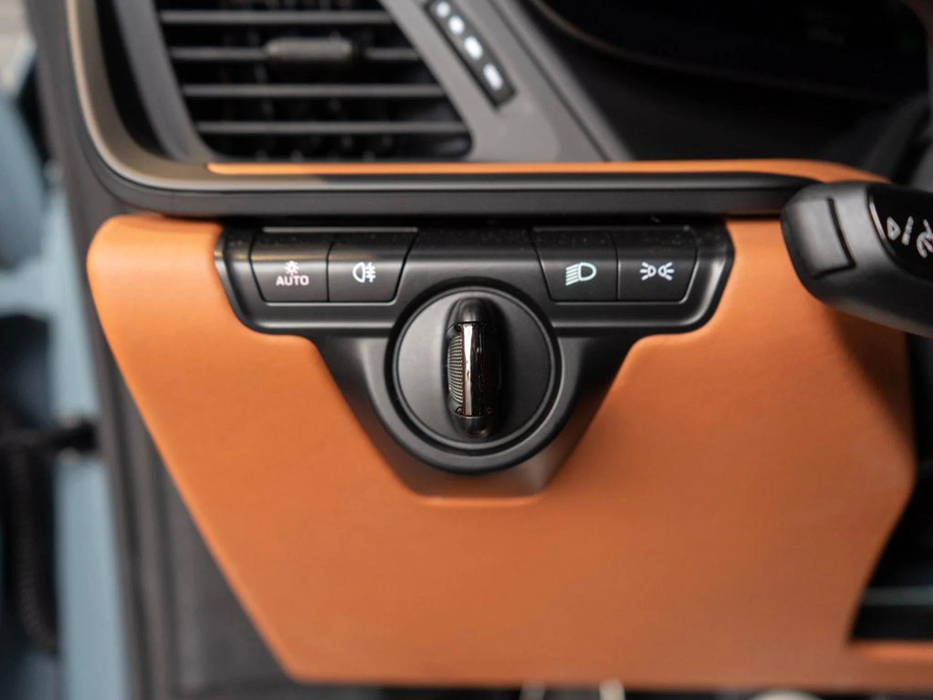 mph024_886005186_4_KMJ_9_HLD_Jg_XA_Br_Nk_RBL_30_QV_380s_959871c1ae