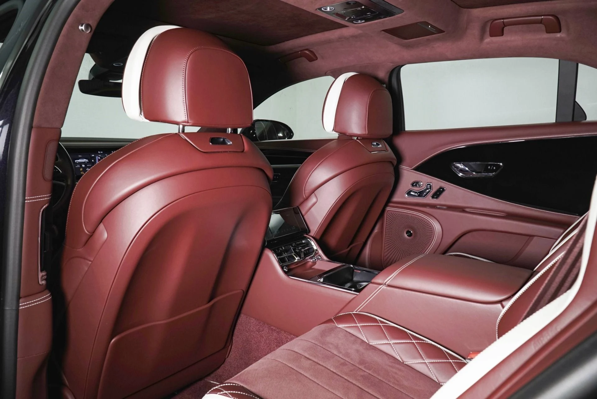 mph024_887327462_Used_2024_Bentley_Flying_Spur_Speed_1785767297_0c7d58cae7