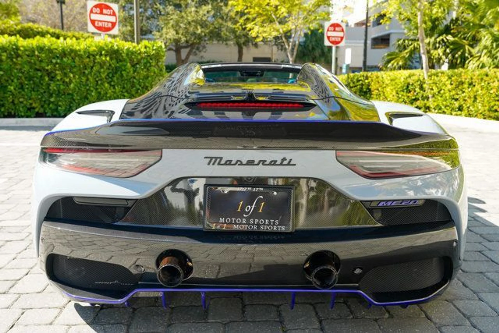 mph024_889752859_22967480_25_640_e8bc36f2e7