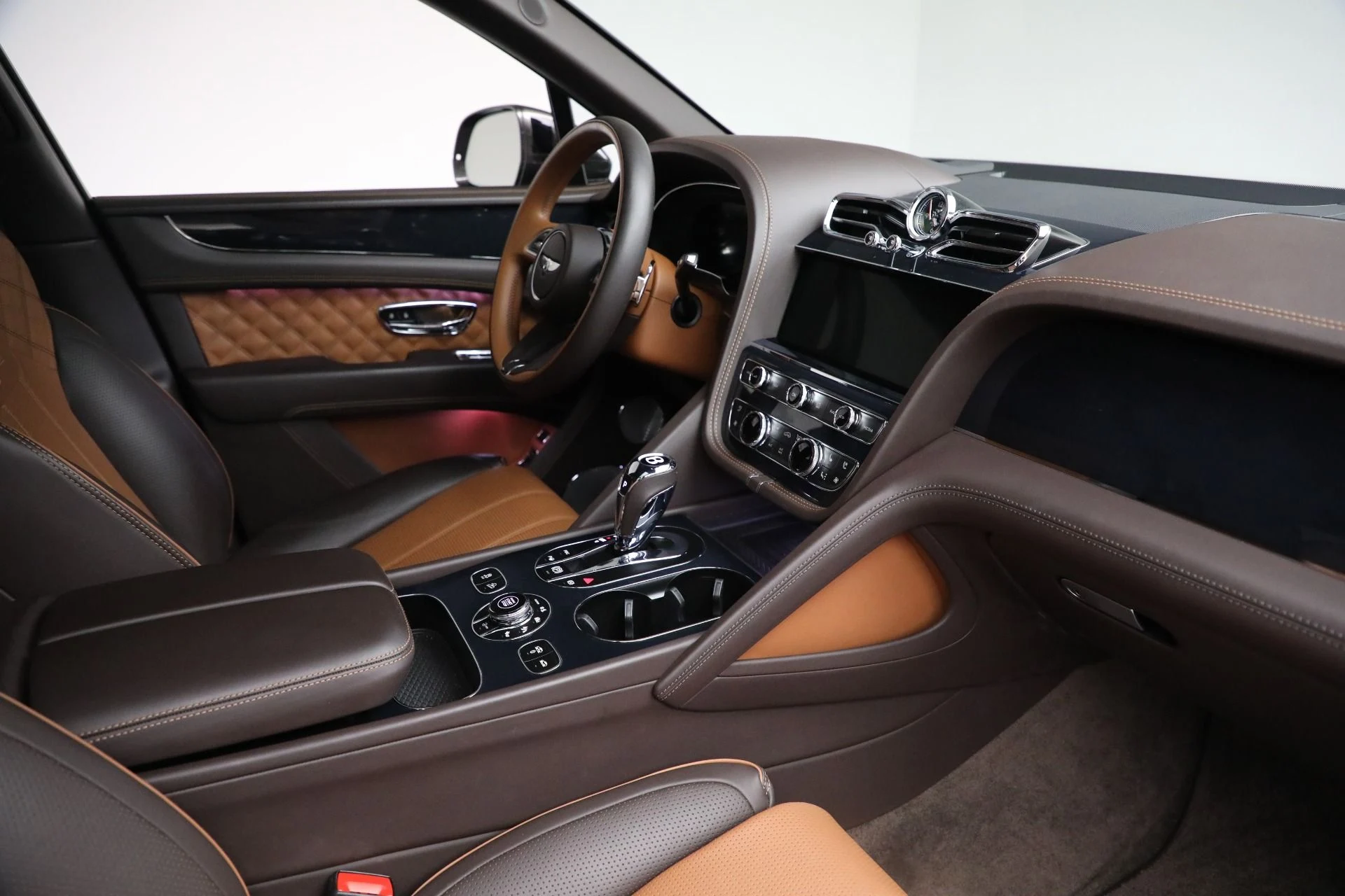 mph024_891905671_Used_2021_Bentley_Bentayga_First_Edition_V8_1760803209_516874f4ca