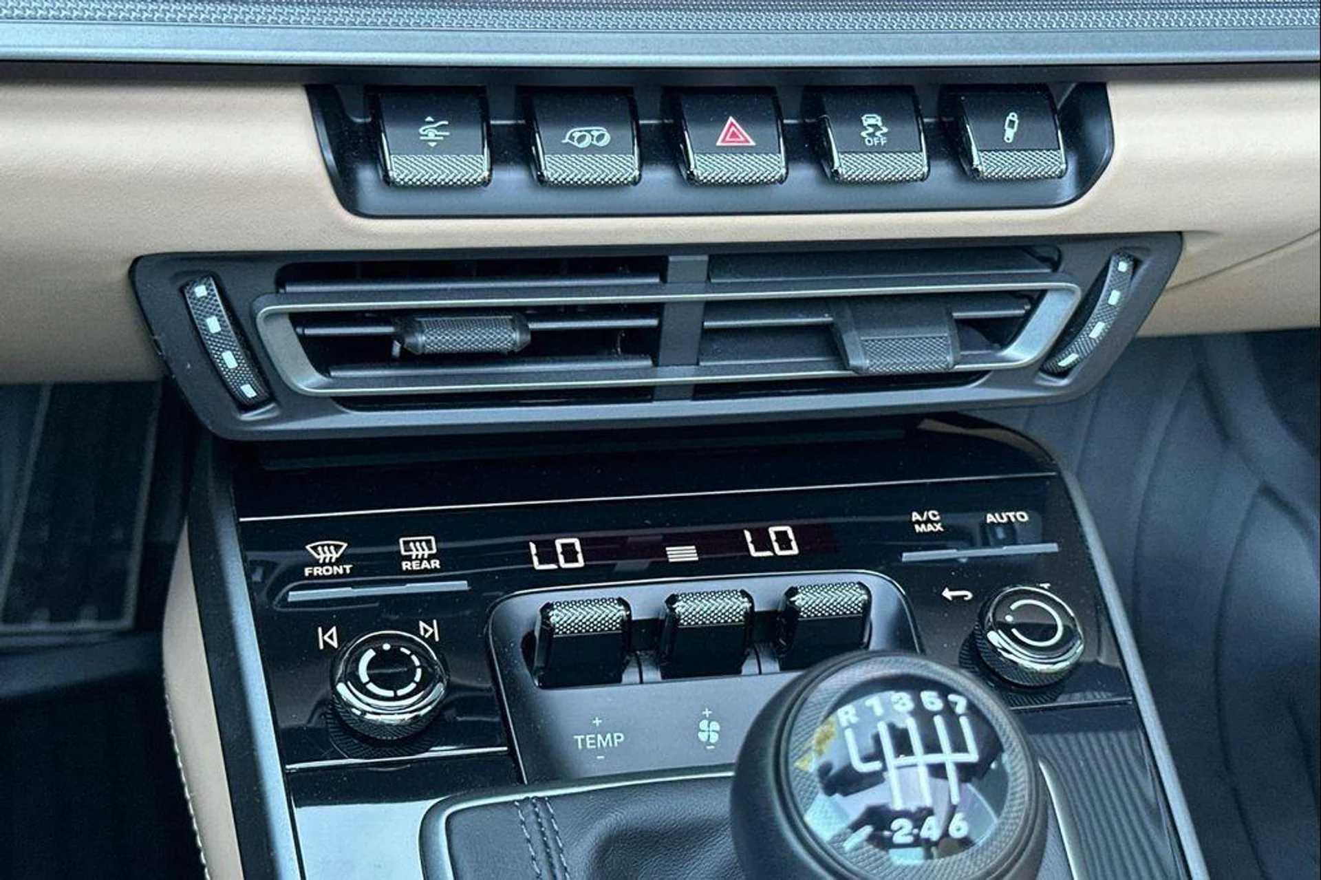 mph024_892296139_RP_Hs_Tl_Kit_Sq_K_Wv9i_Hx1_K6_I_Hv_U2w_95b8e8cbd3