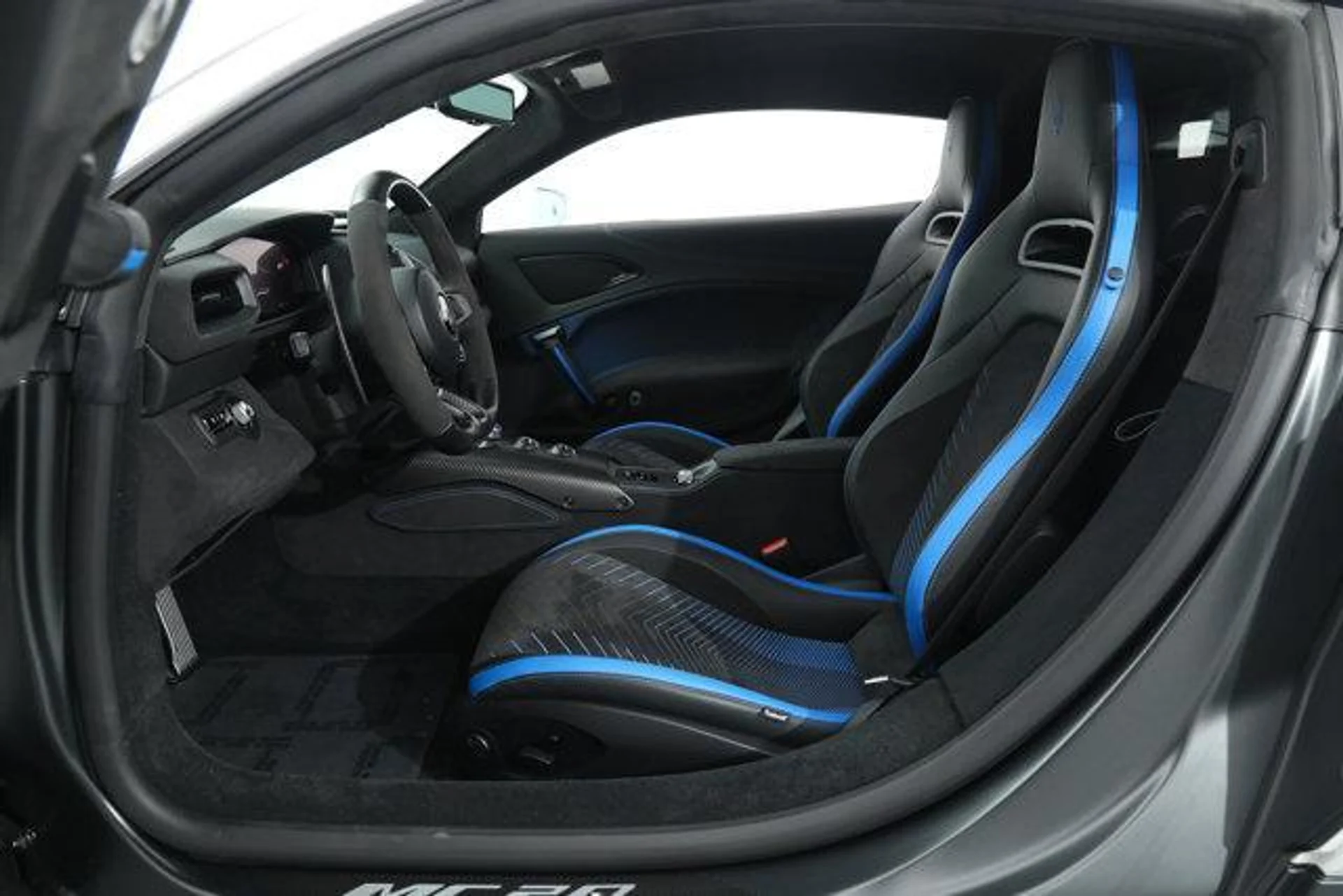 mph024_892625133_q_Uw_Nxv_J_Ab_Djy_GU_Gt_M8p23_Nyhd_Q_0e0a575708