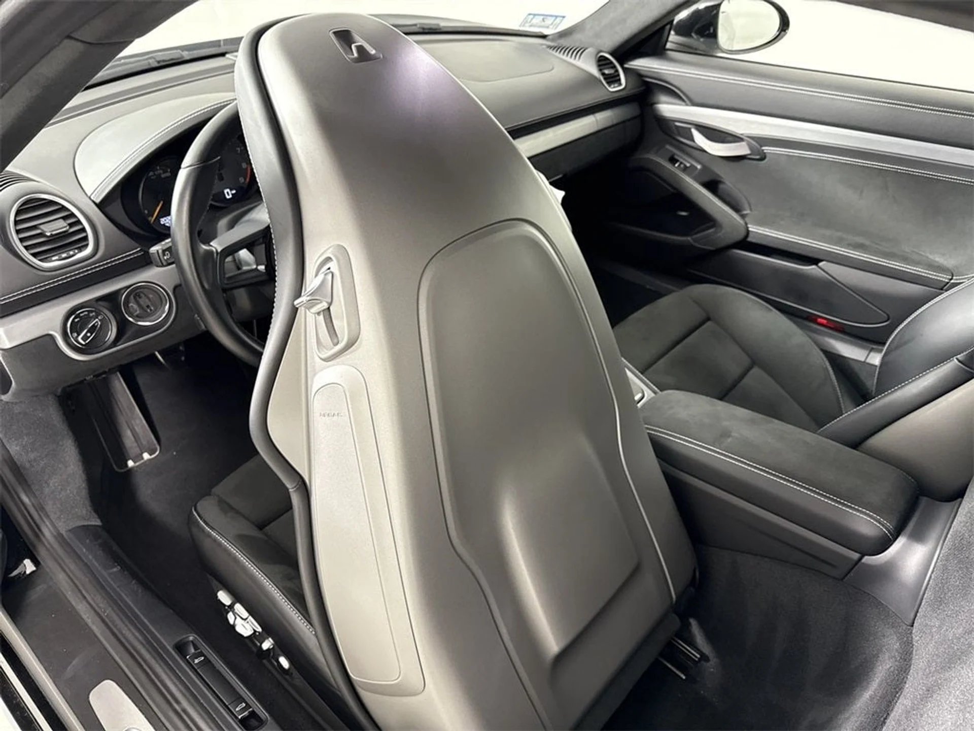 mph024_897501353_25_712ca26911