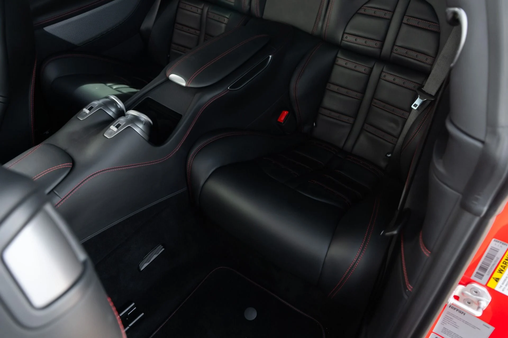 mph024_897895920_Used_2018_Ferrari_GTC_4_Lusso_T_1771449324_b8060a43e0